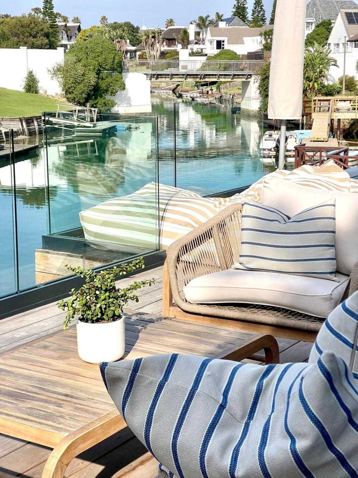 Villa photo 3