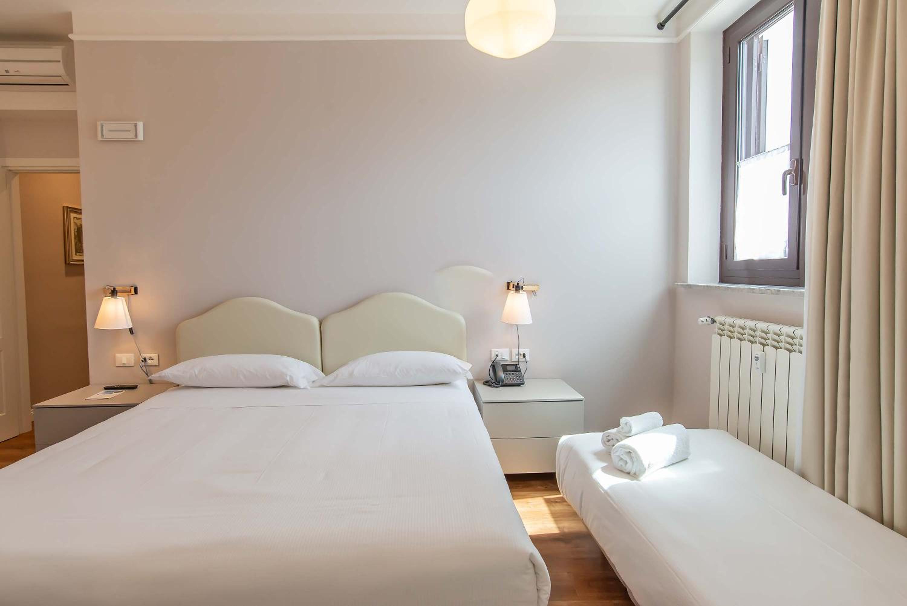 Basic Triple Room