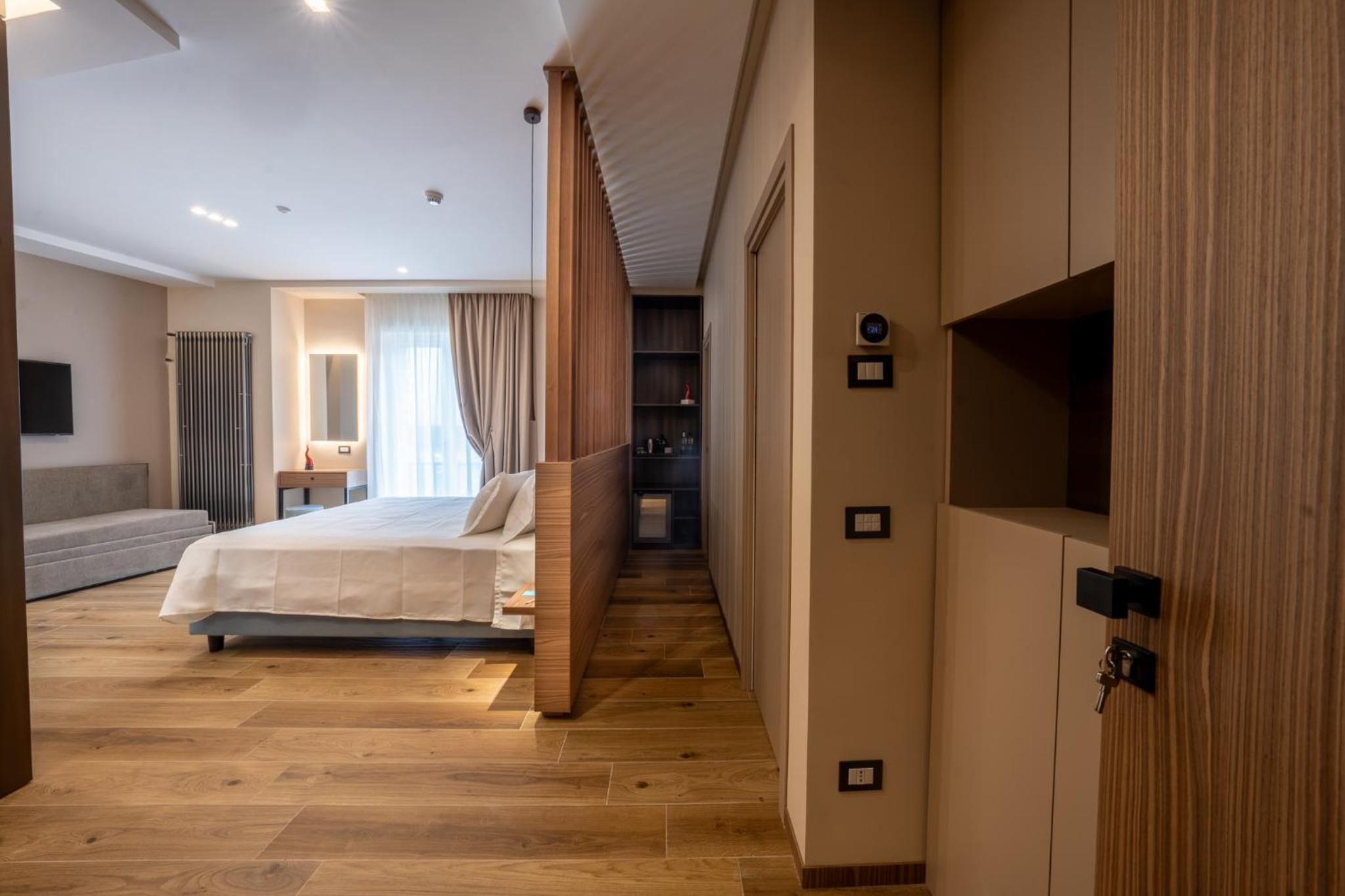 Luxury Triple Room