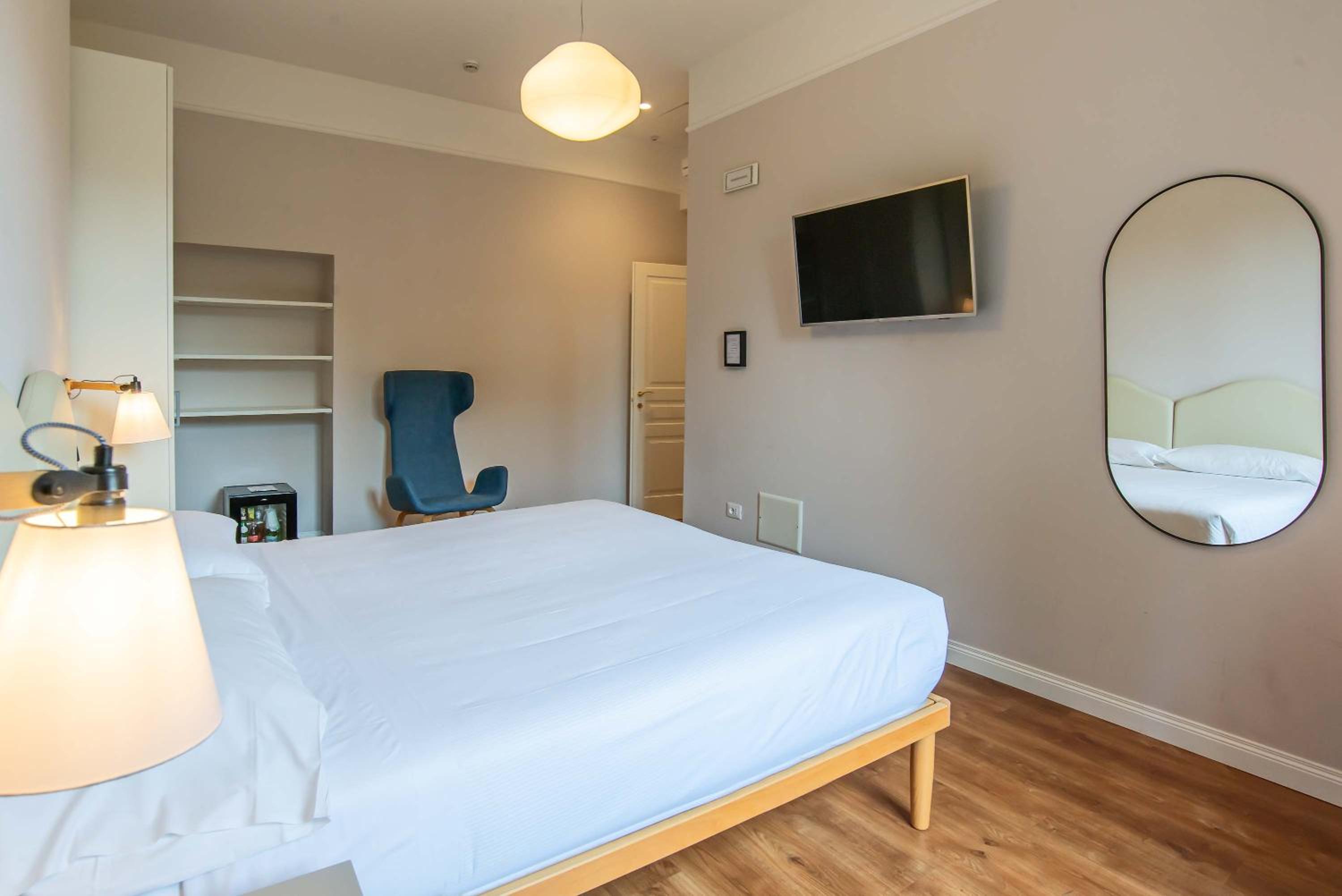 Superior Double or Twin Room photo 3