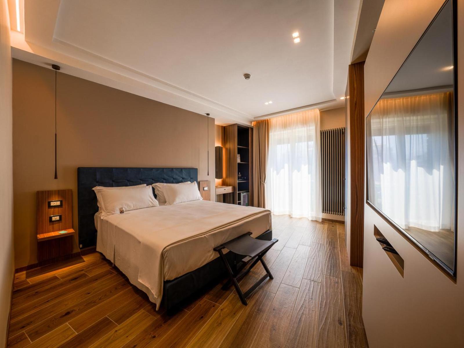 Superior Double or Twin Room with City View