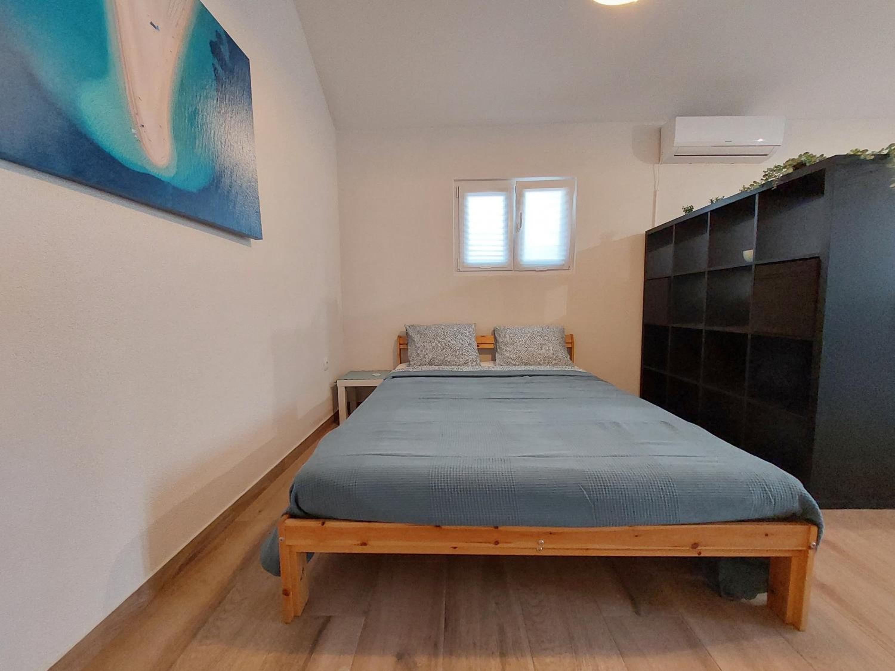 Studio Apartment with Balcony photo 1