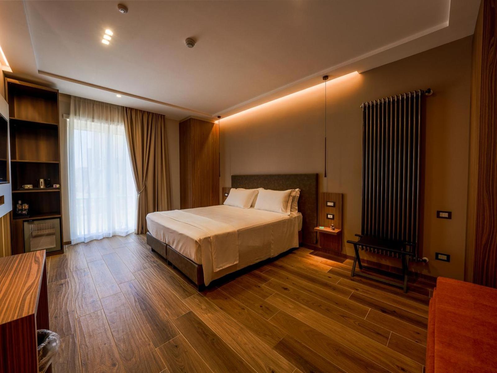 Triple Room with City View