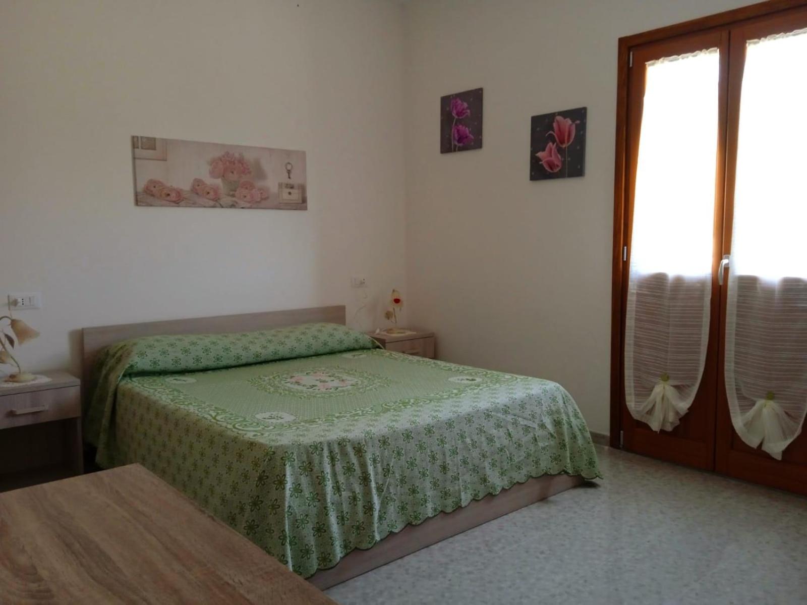 Family Room with Private Bathroom photo 1