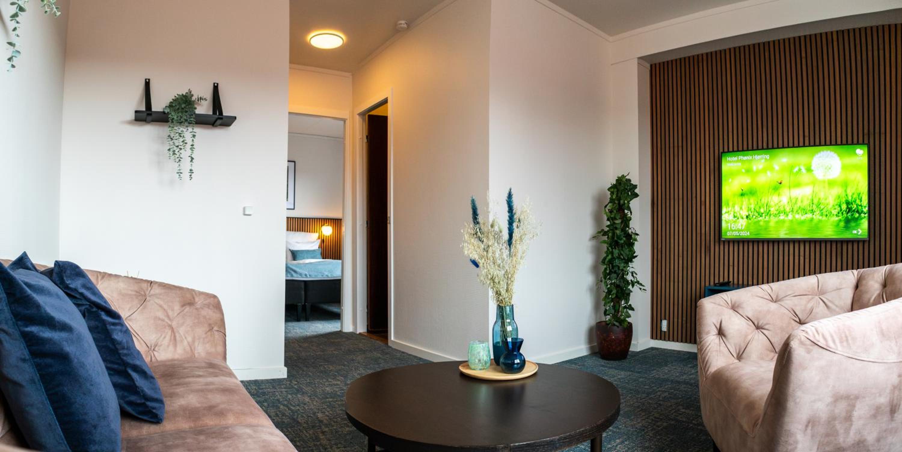 Suite - Photo 5