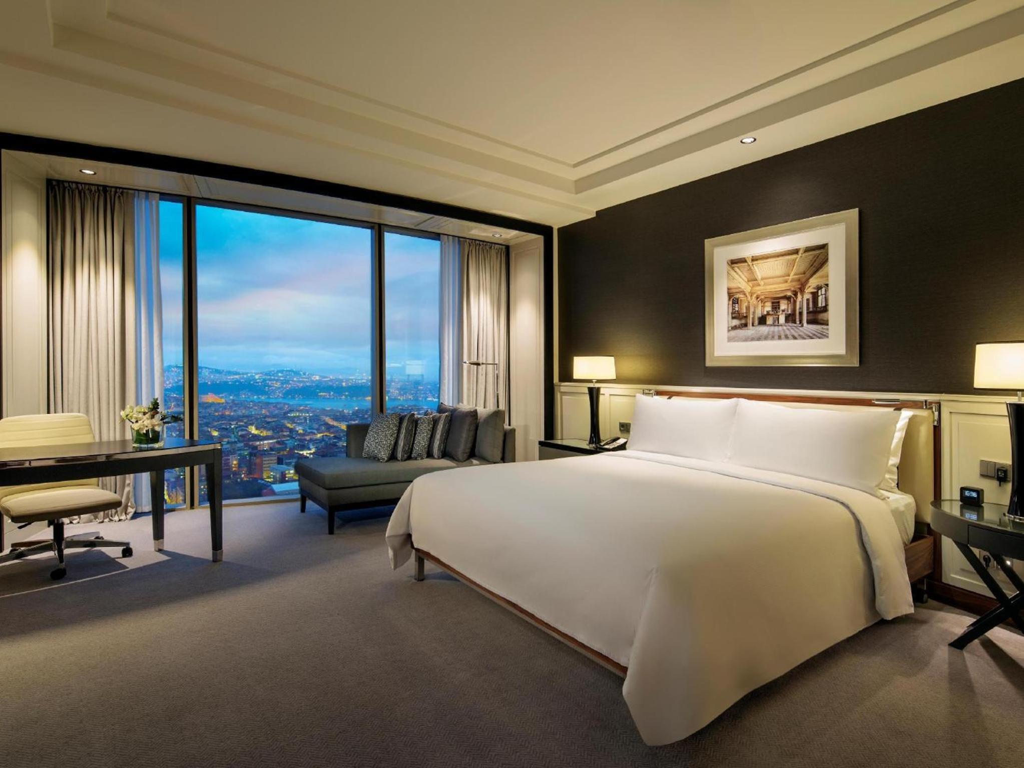 Executive King Room - Lounge Access