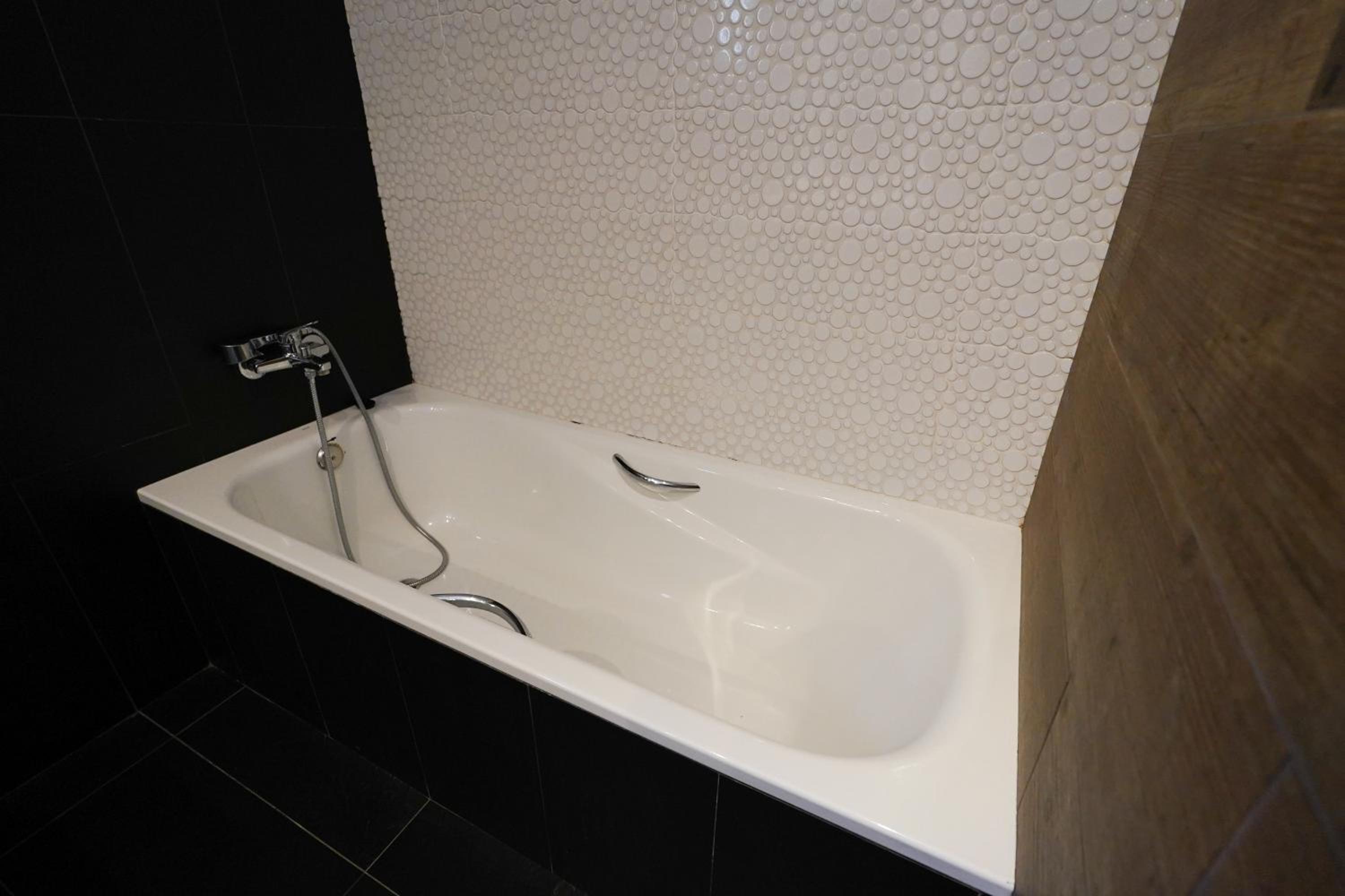 Suite with Terrace - Photo 8