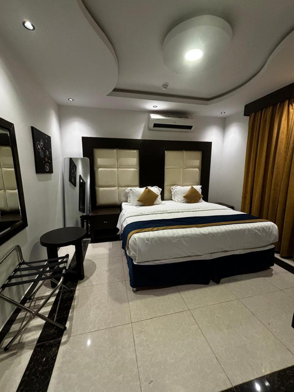 Double or Twin Room photo 2