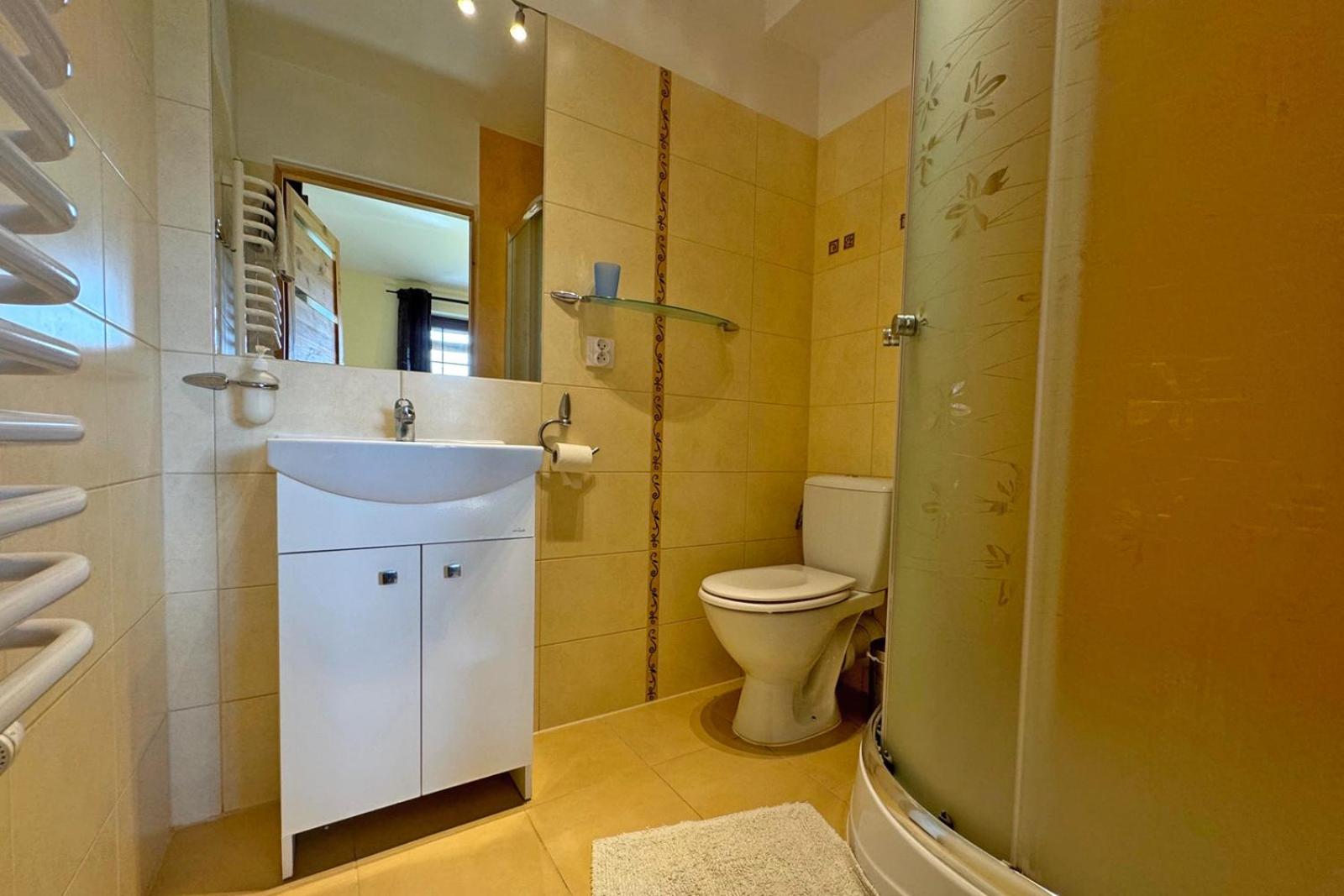 Triple Room with Bathroom - Photo 8