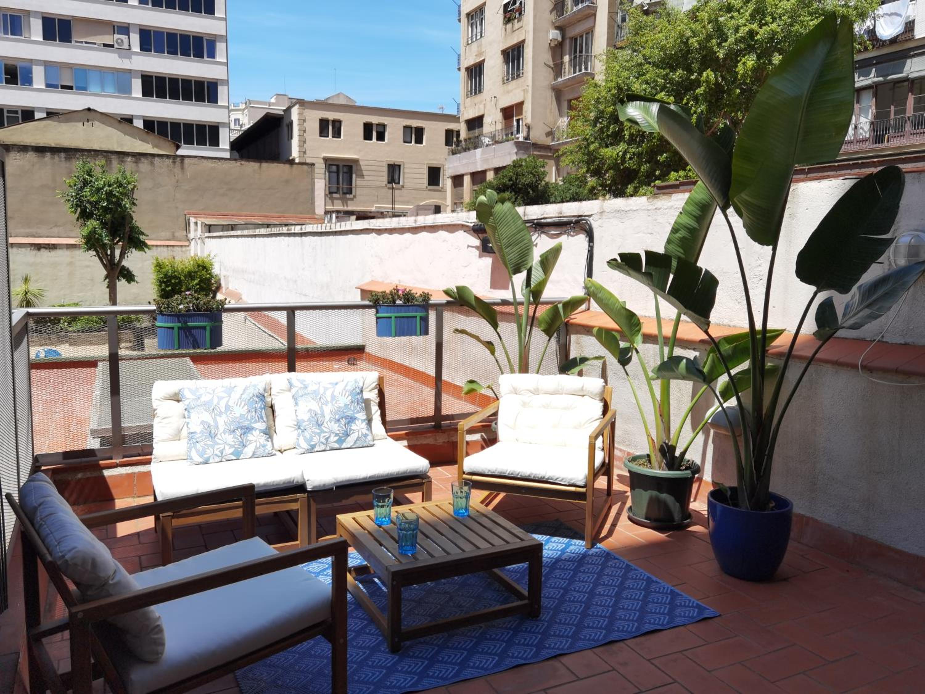 One-Bedroom Apartment with Terrace photo 3