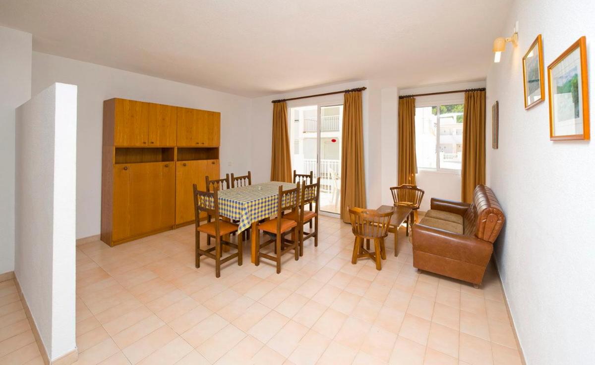 Two-Bedroom Apartment (6 Adults) photo 2