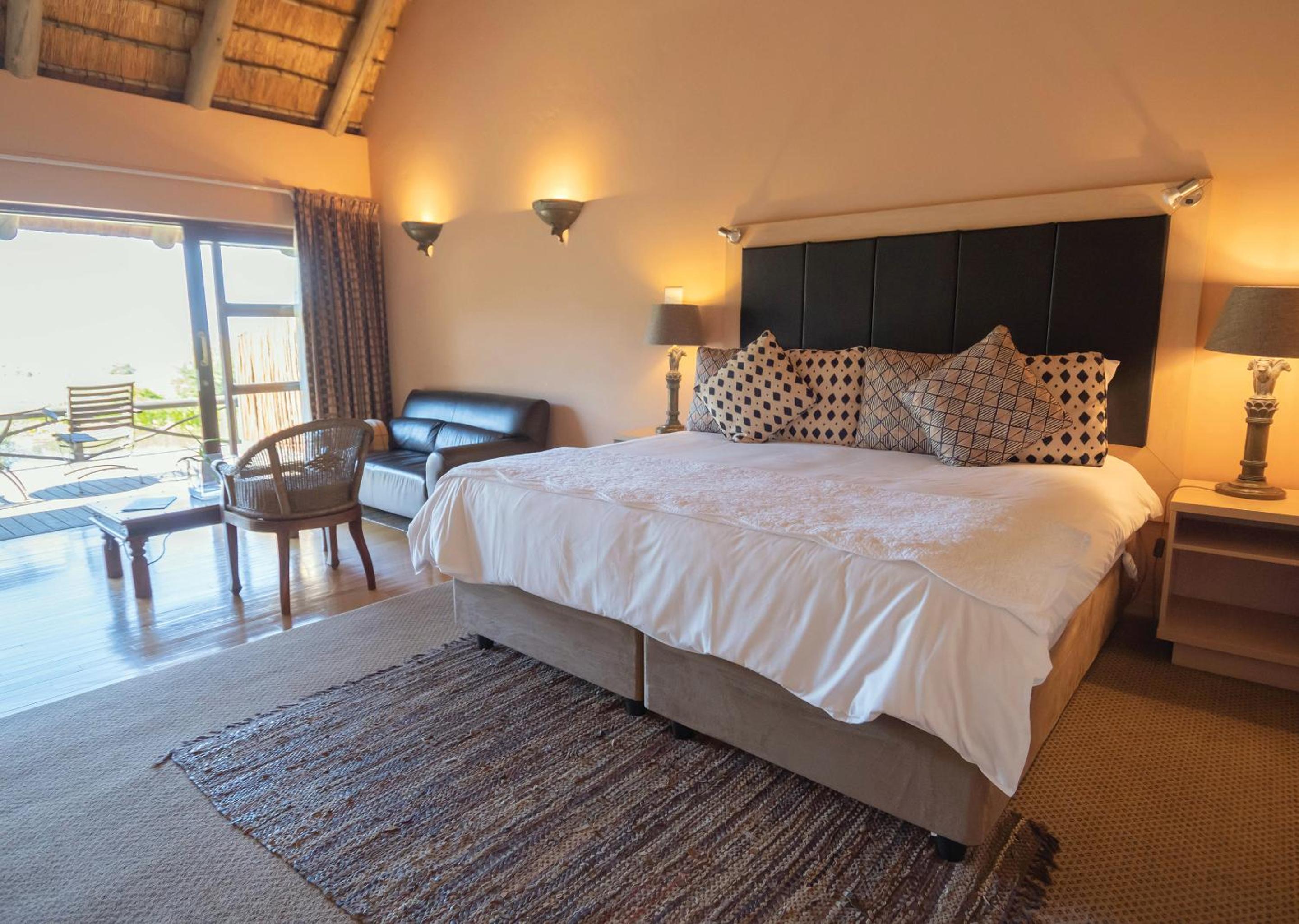 Executive Suite - Photo 1
