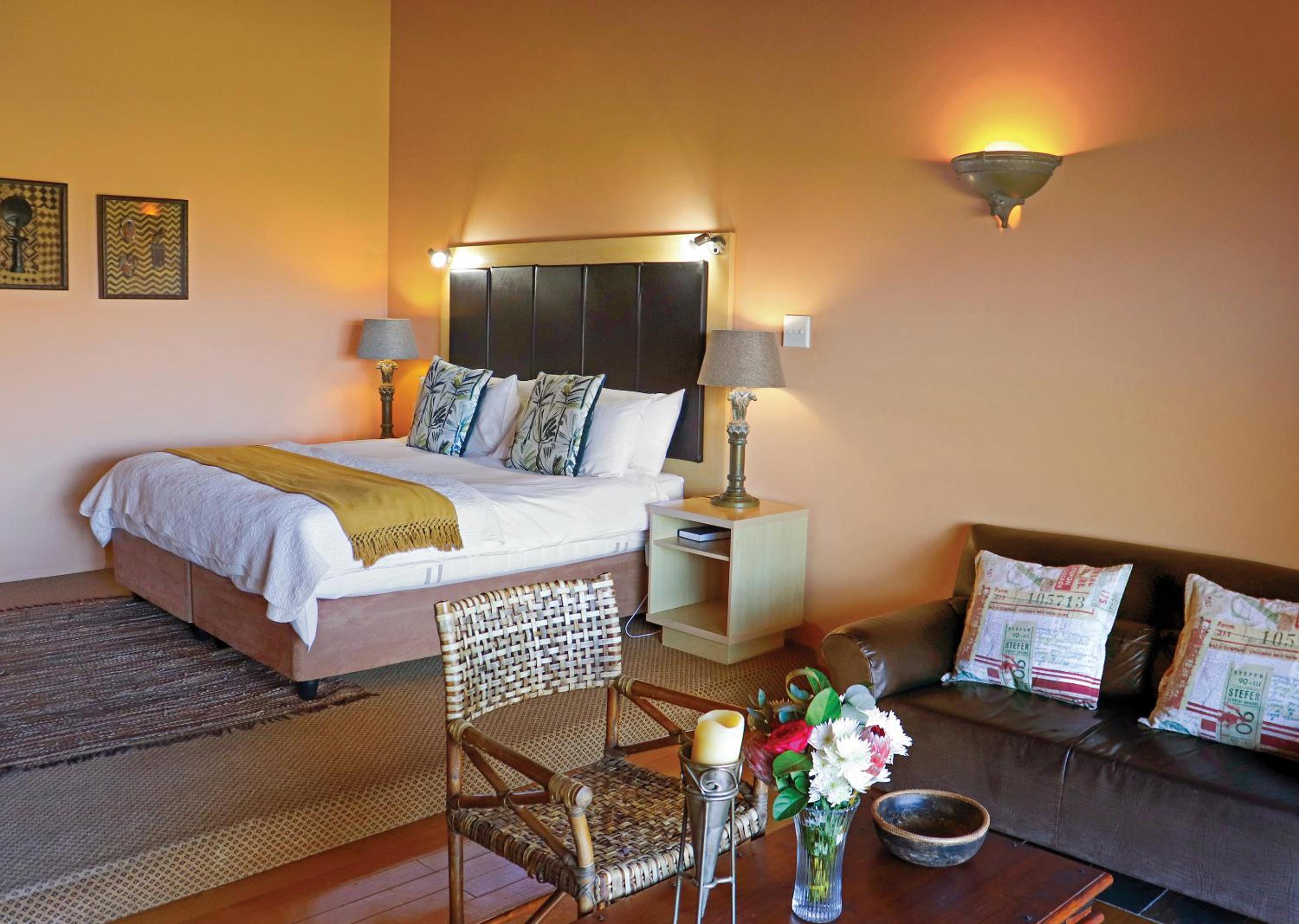 Executive Suite - Photo 3