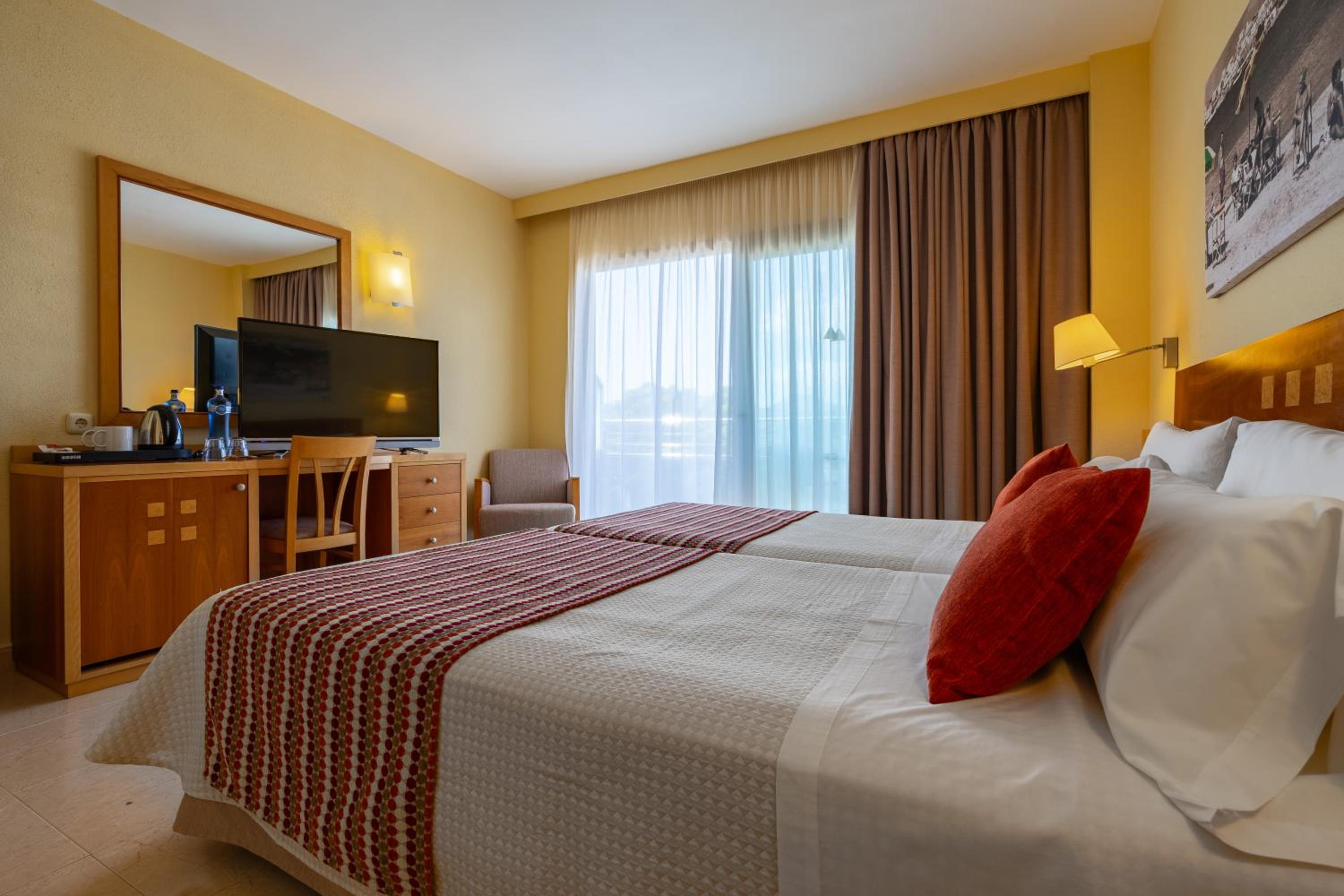 Double or Twin Room with Balcony