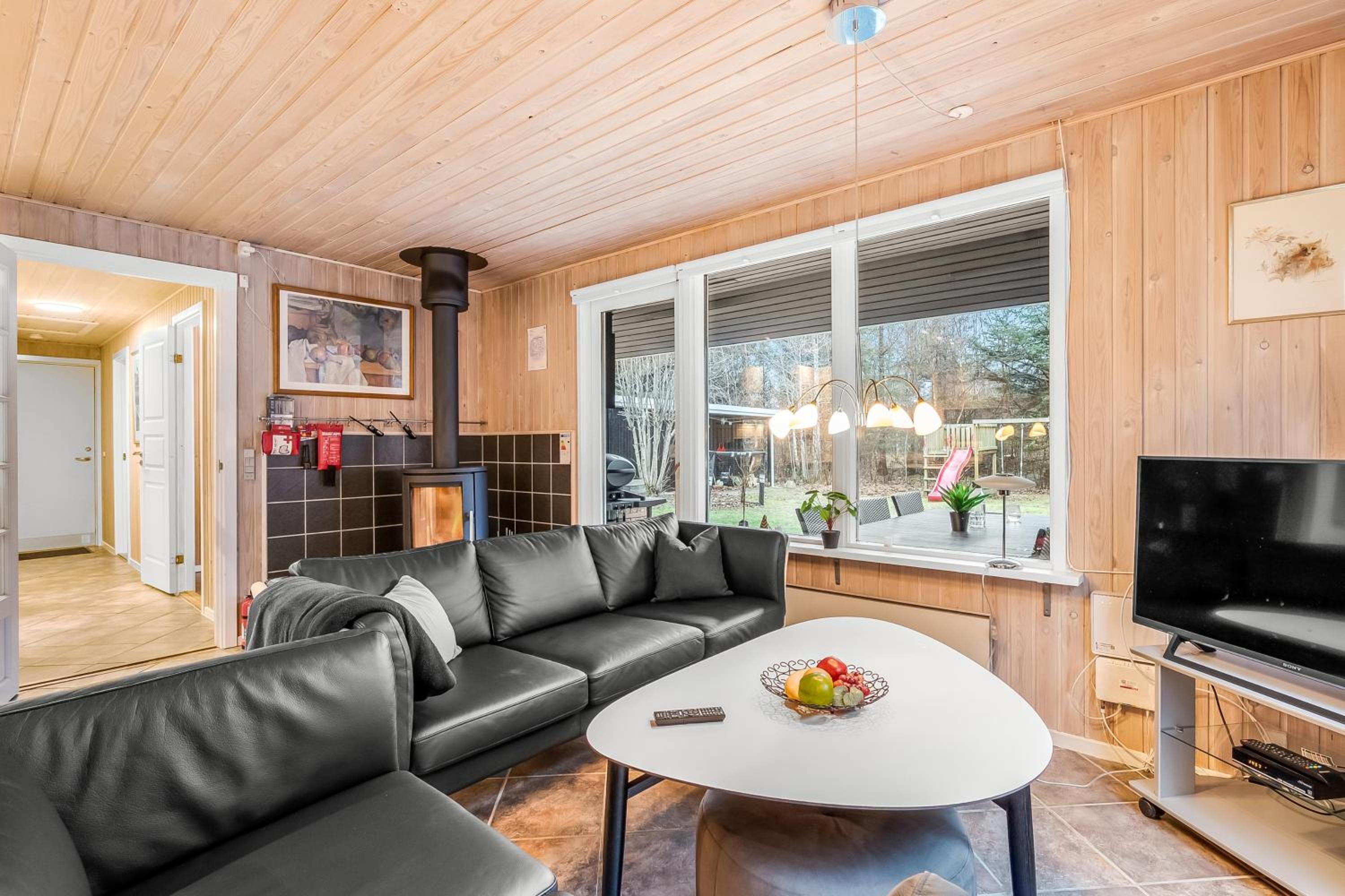 Three-Bedroom Vacation Home  photo 1