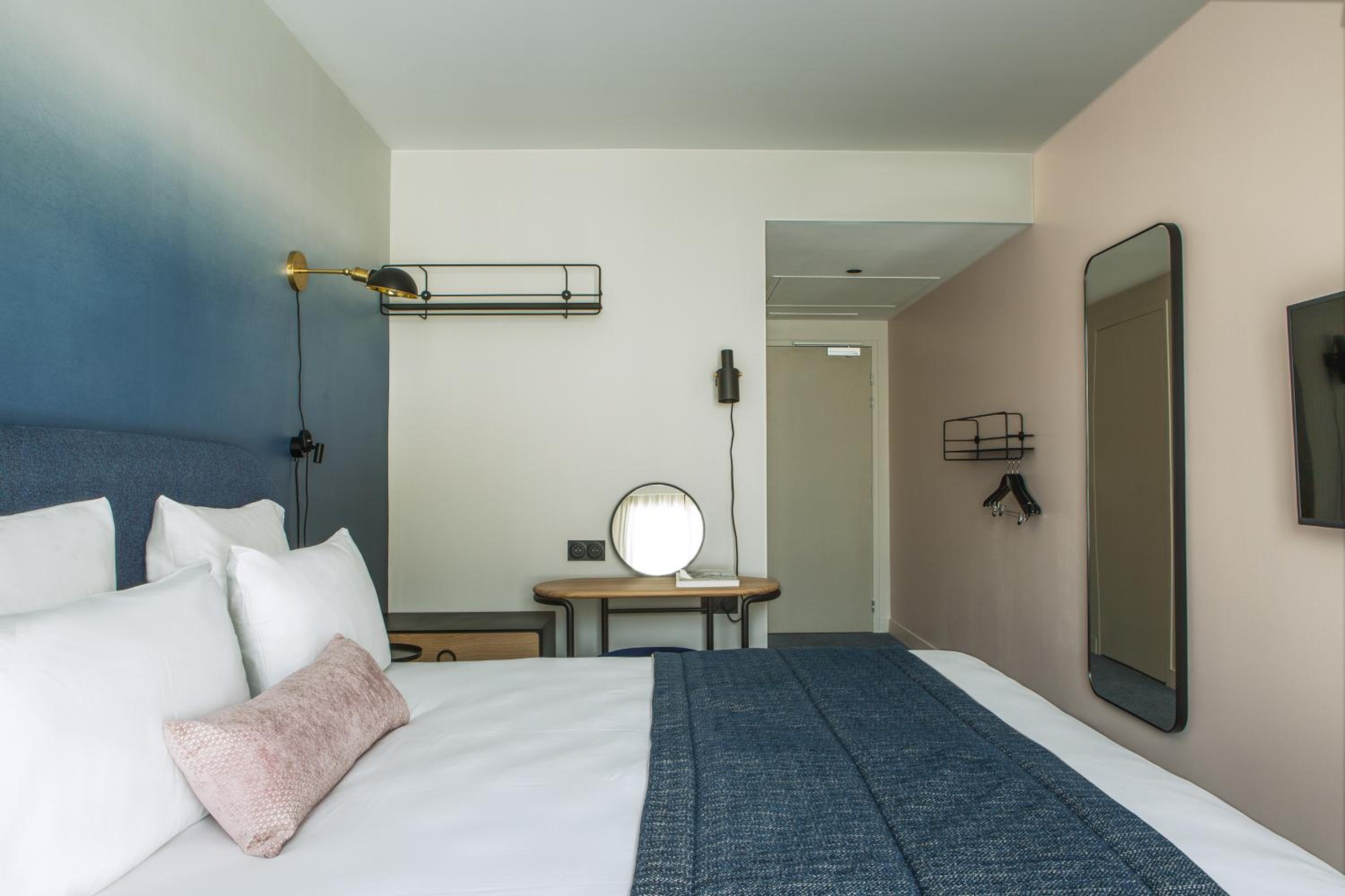 Superior Double or Twin Room photo 3
