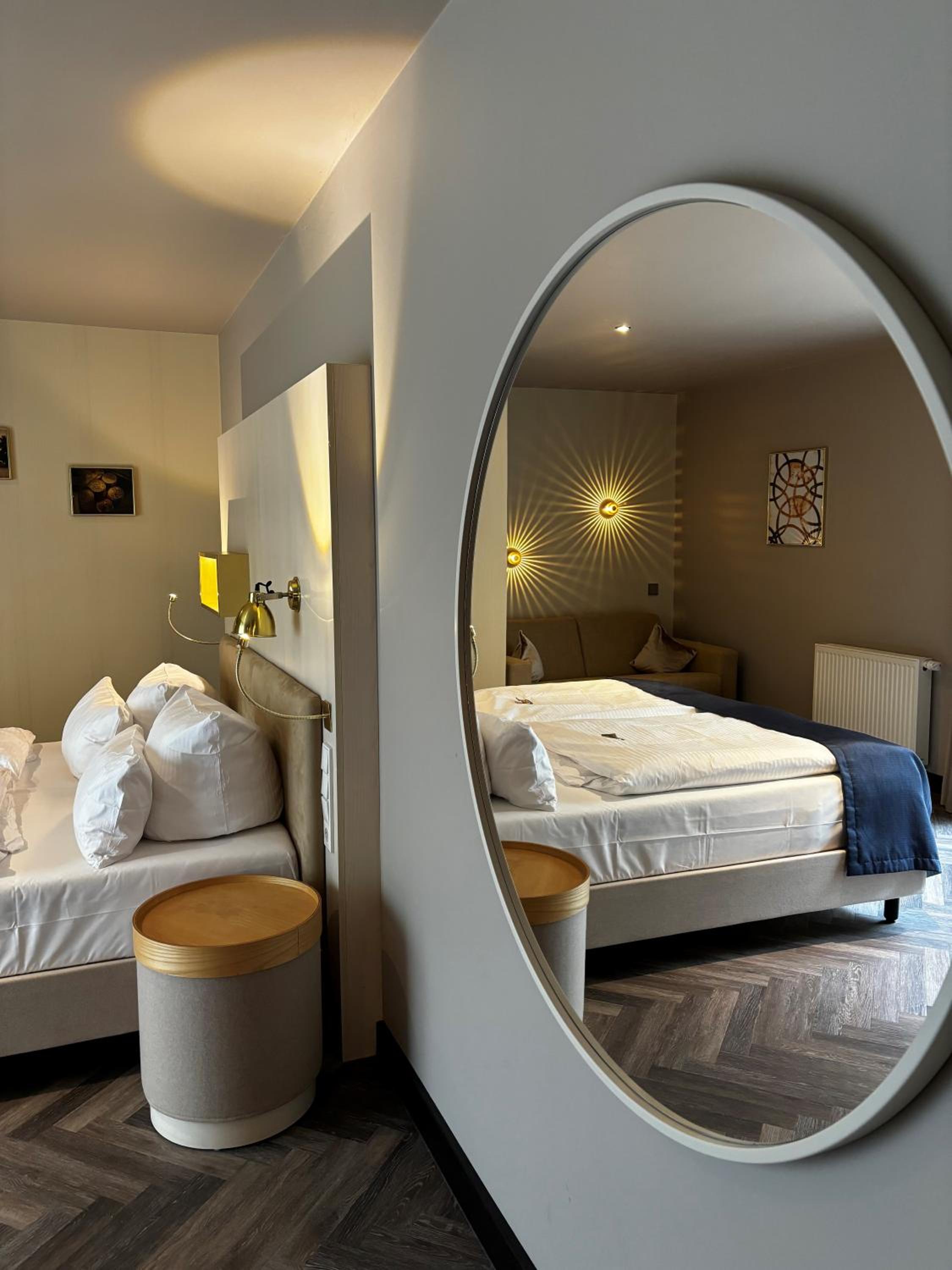 Deluxe Double Room - Photo 1