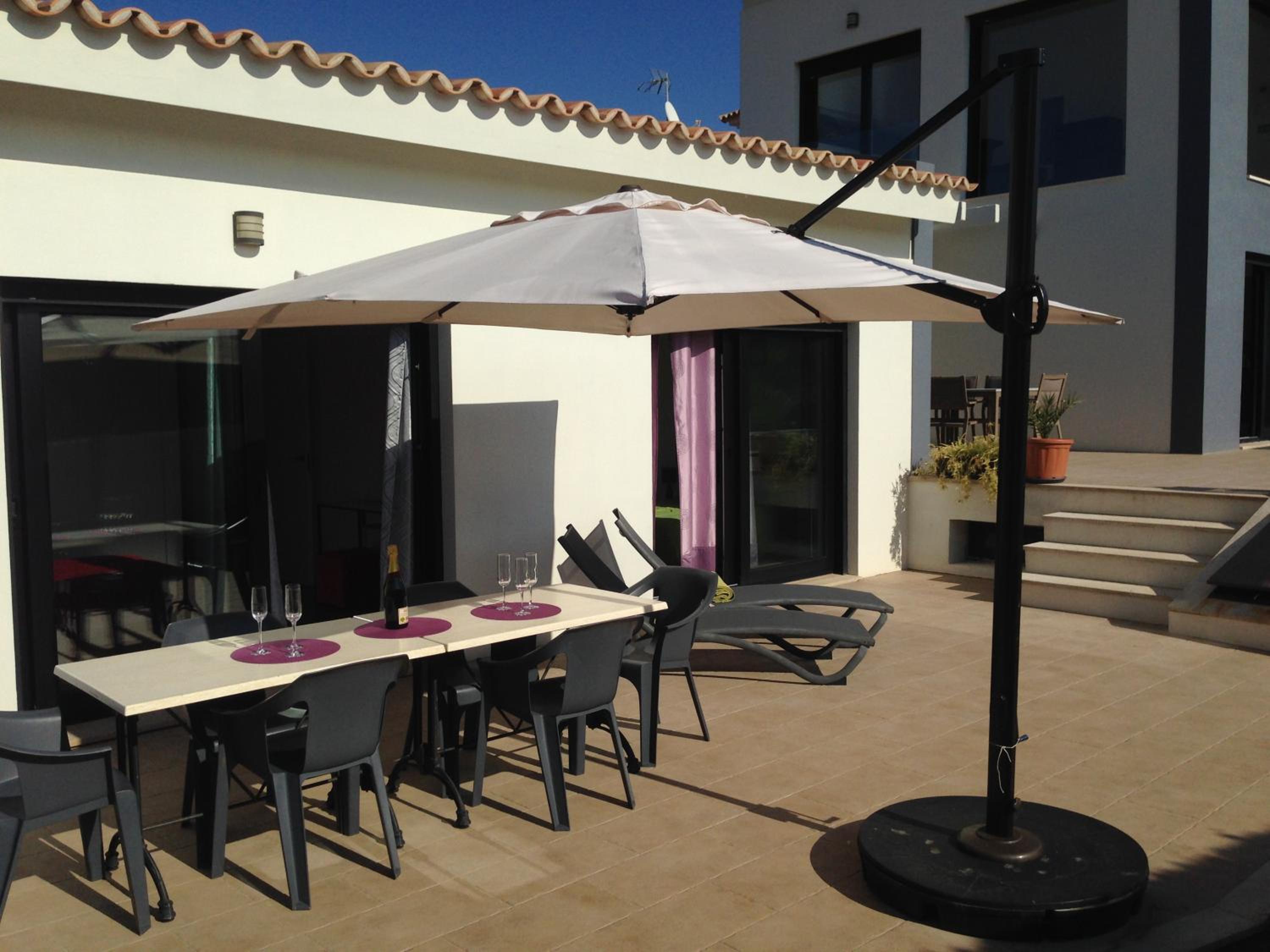 Villa photo 3