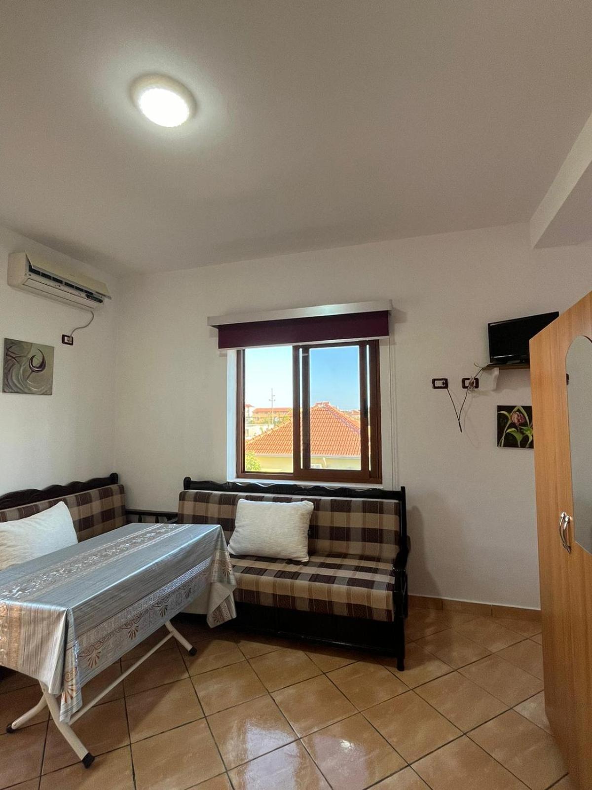 Family Room with Terrace photo 1