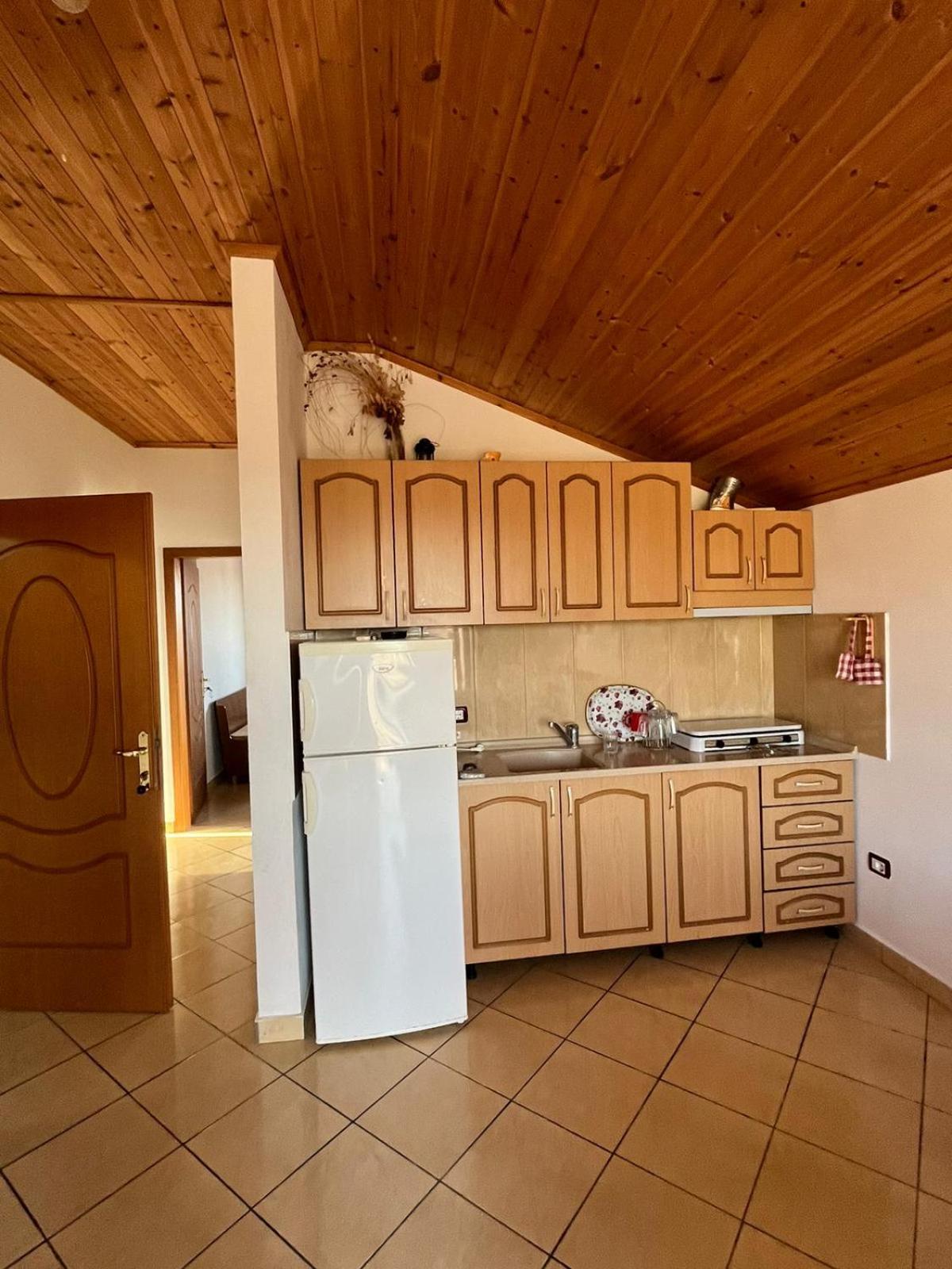 Apartment with Lake View photo 2