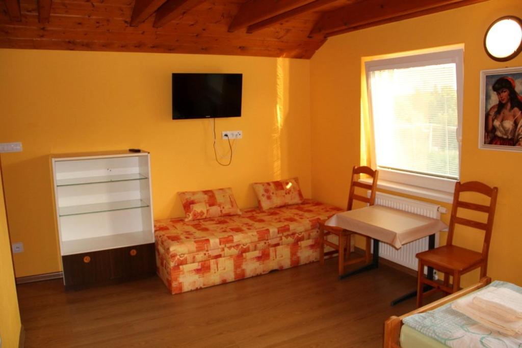 Triple Room with Garden View photo 1
