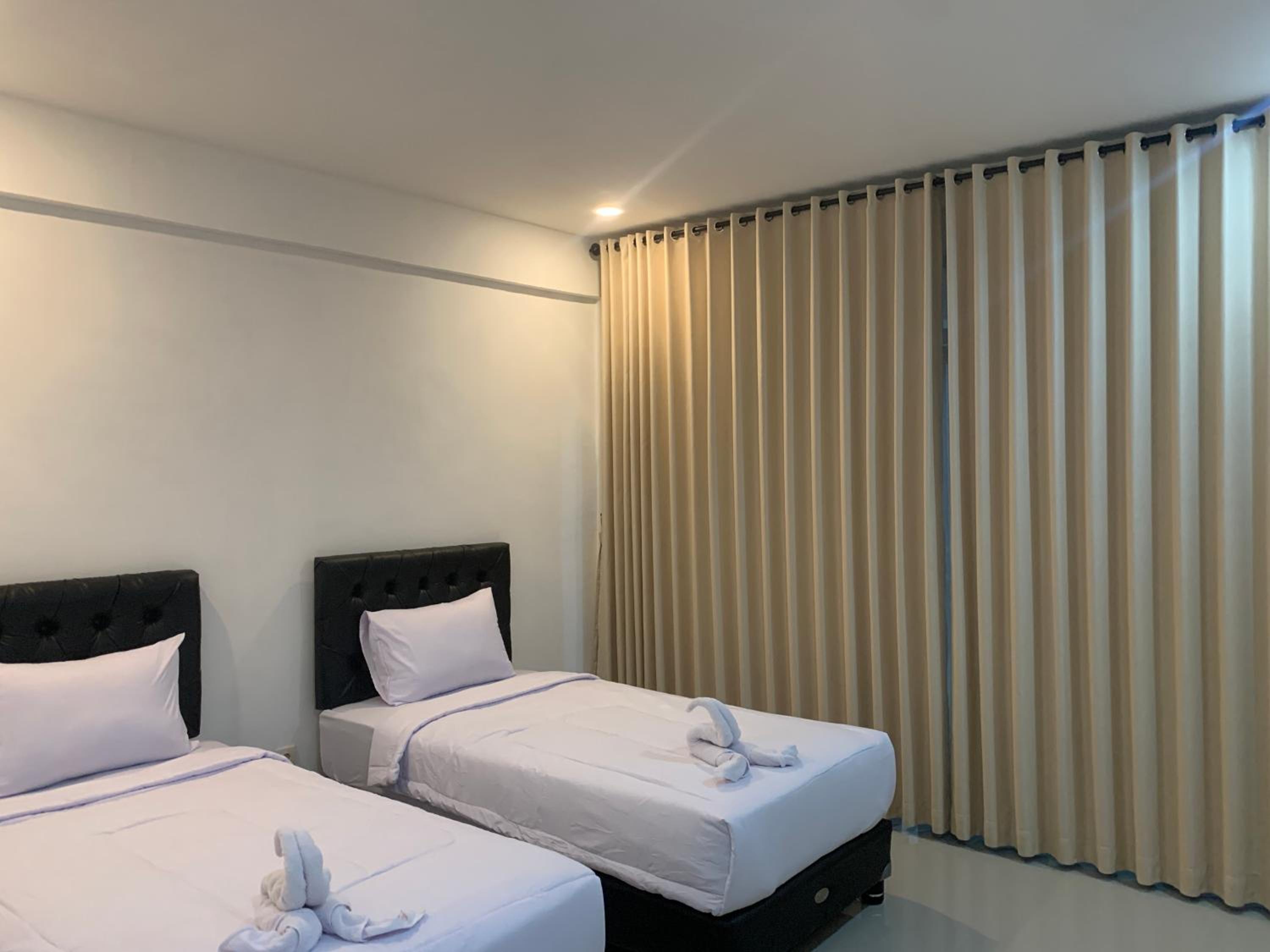 Deluxe Double or Twin Room photo 1