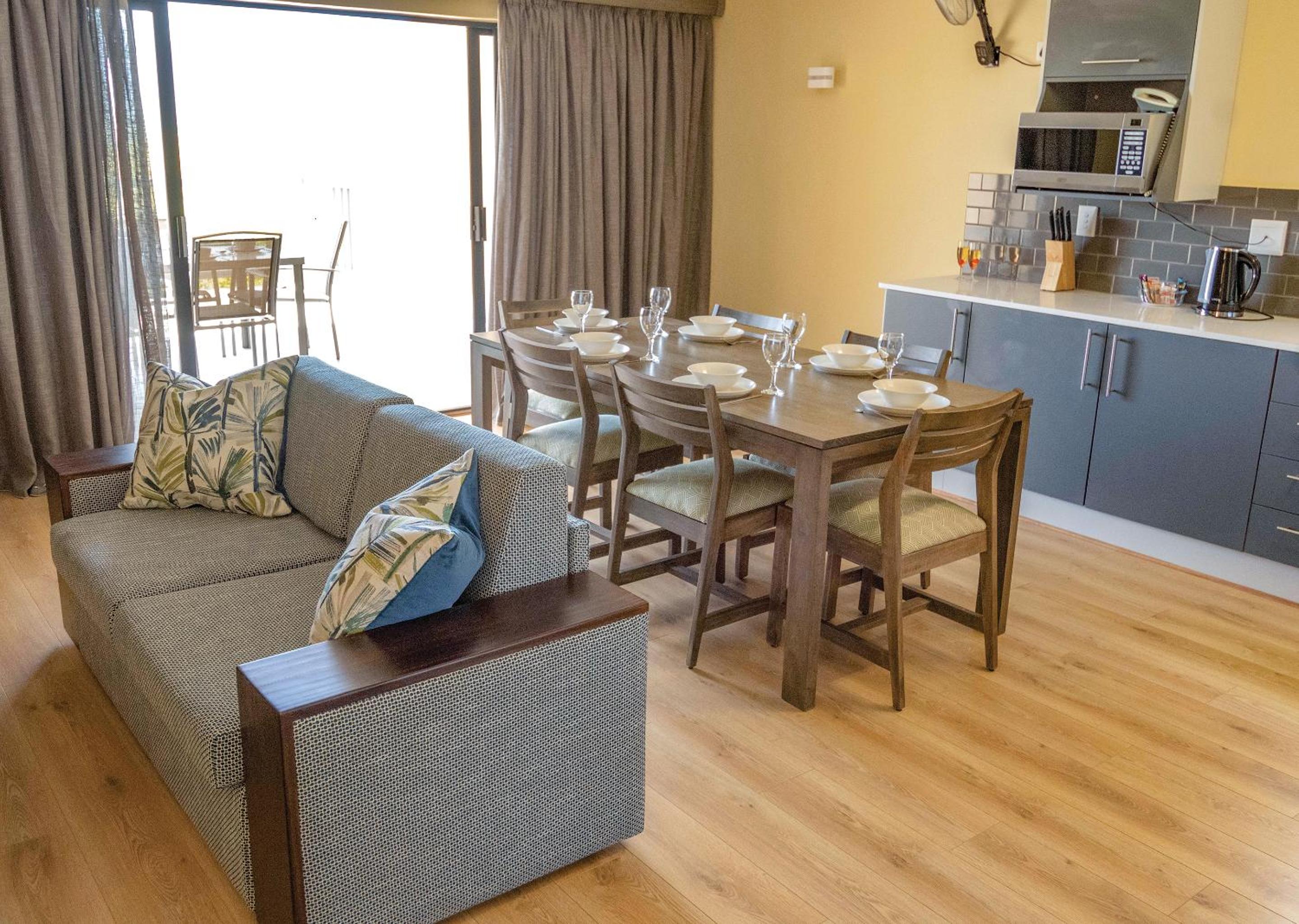 Two-Bedroom Superior Chalet - Photo 3