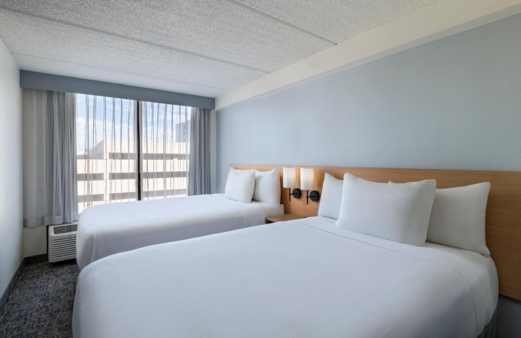 Double Room with Two Double Beds and Sofa Bed - Photo 8