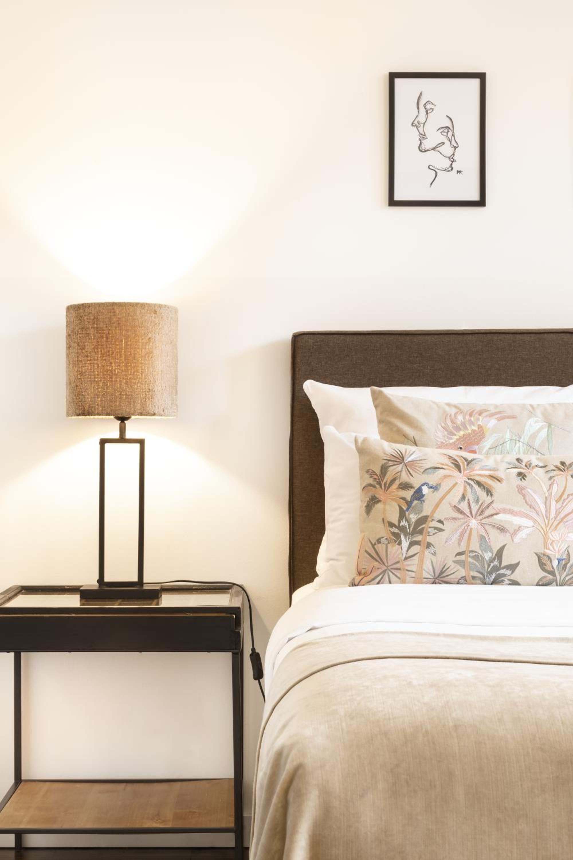 Standard Queen Room photo 2