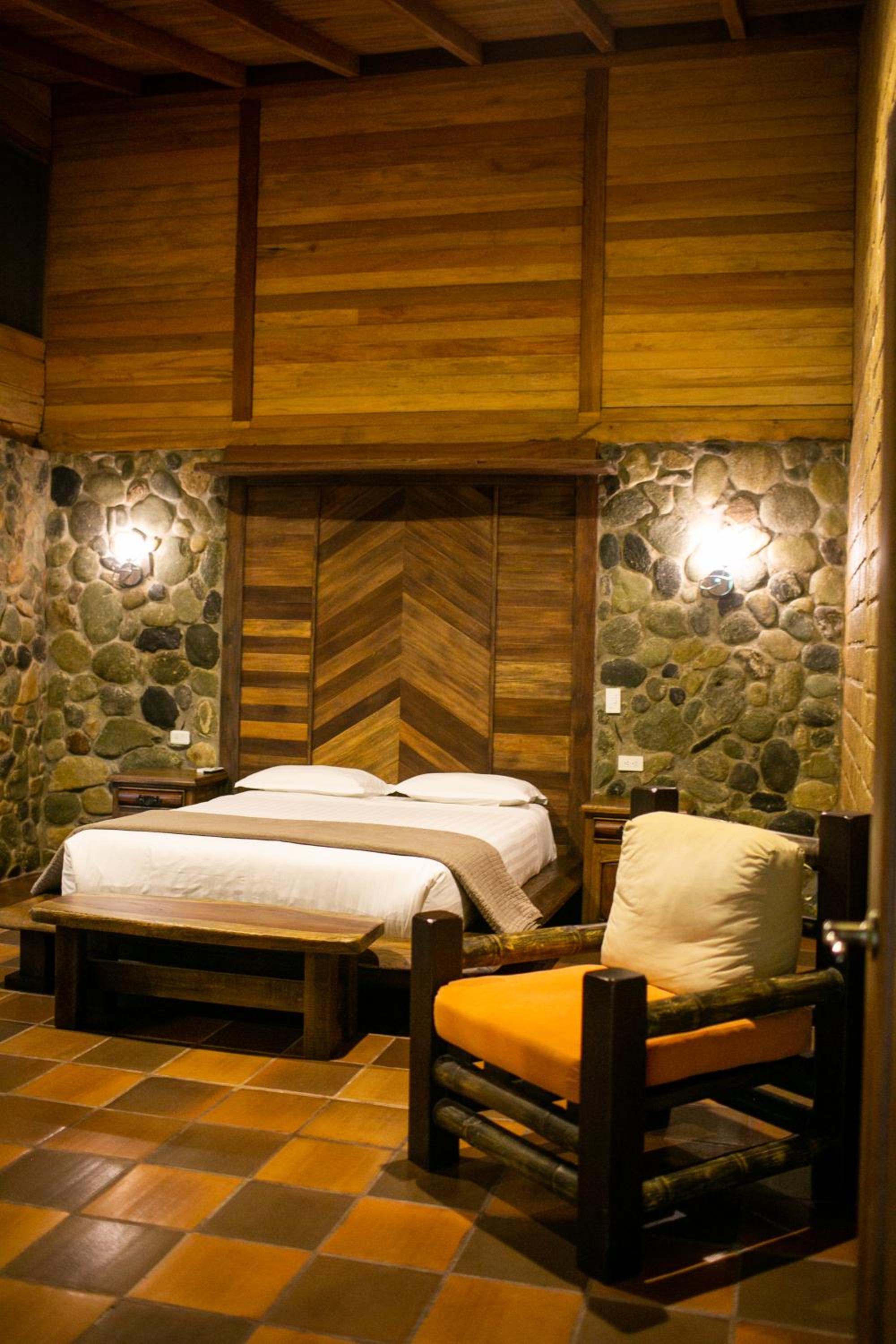 Deluxe Queen Room photo 1