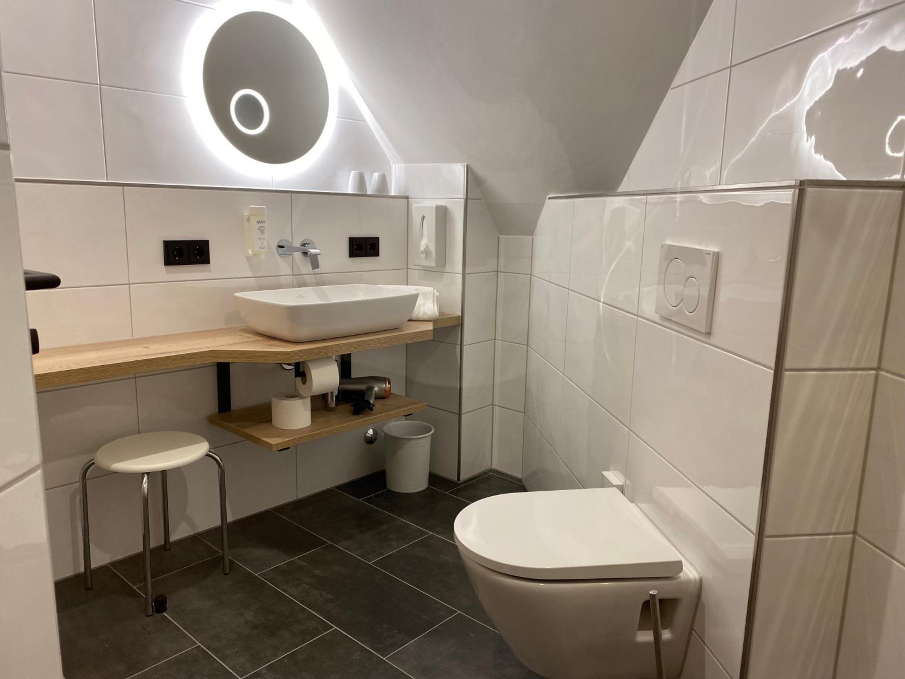 Deluxe Triple Room - Photo 8