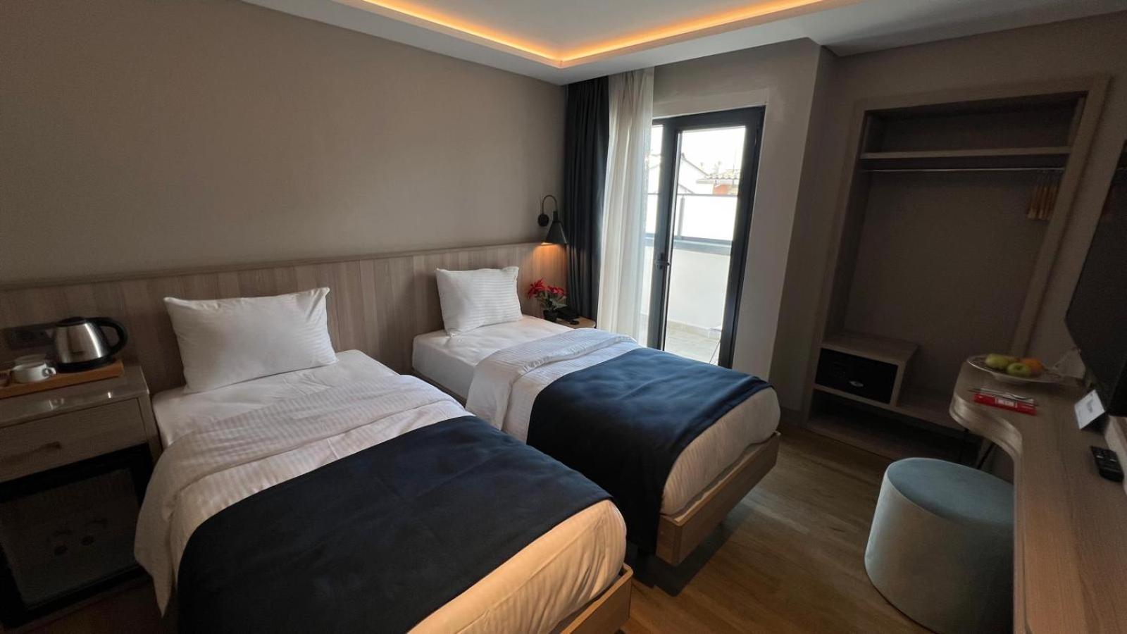 Superior Twin Room photo 2