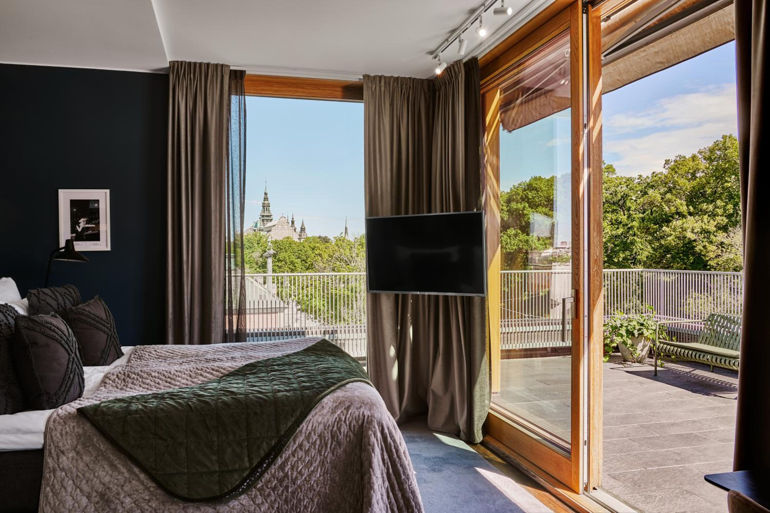 The Terrace Suite