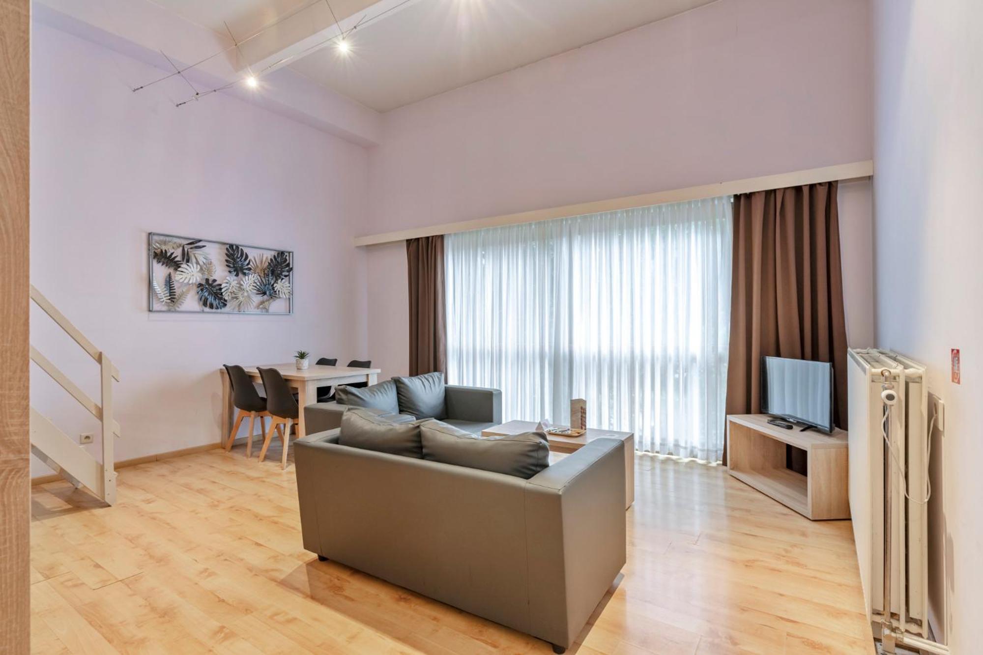 Family Apartment - Photo 12