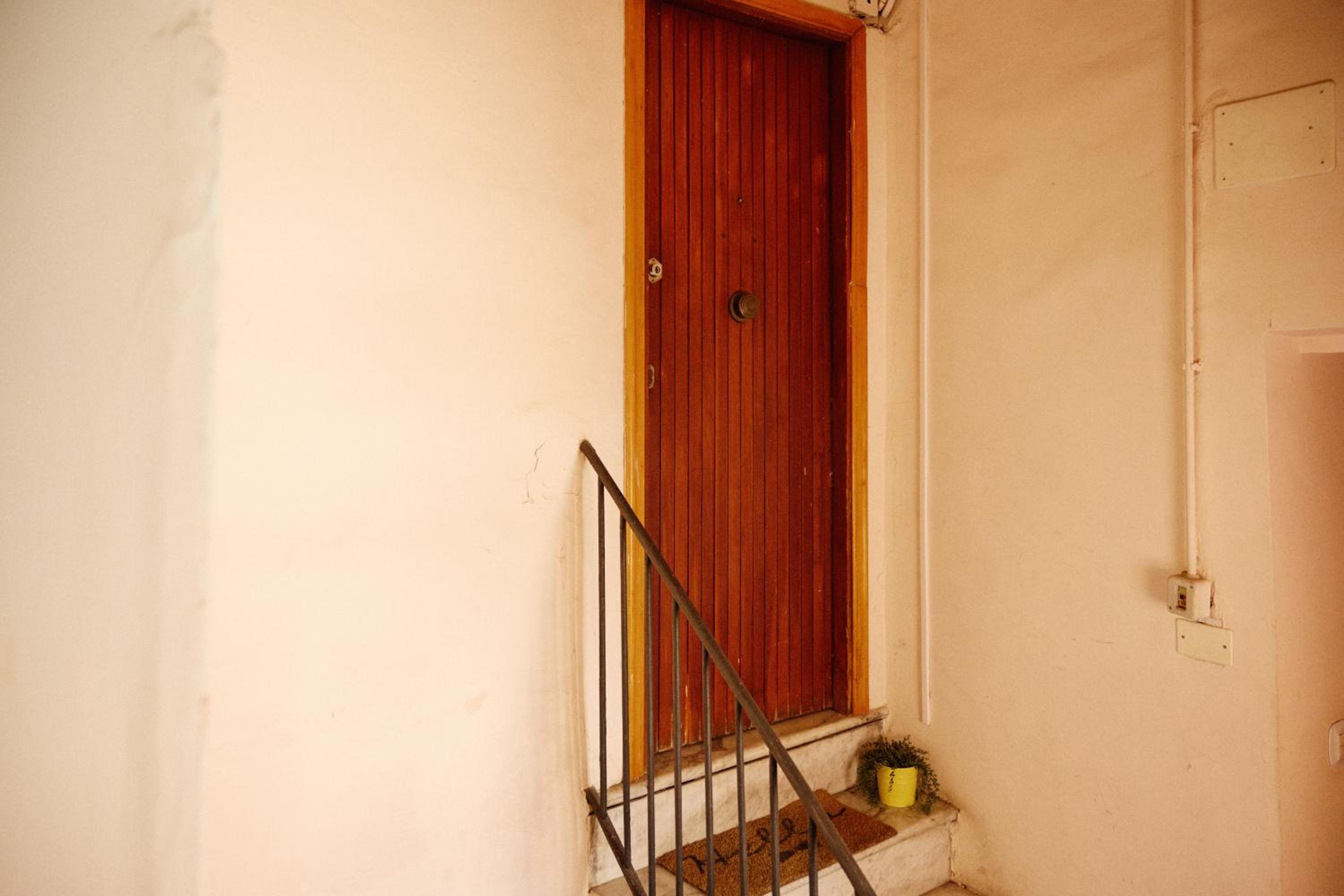 One-Bedroom Apartment - Photo 15