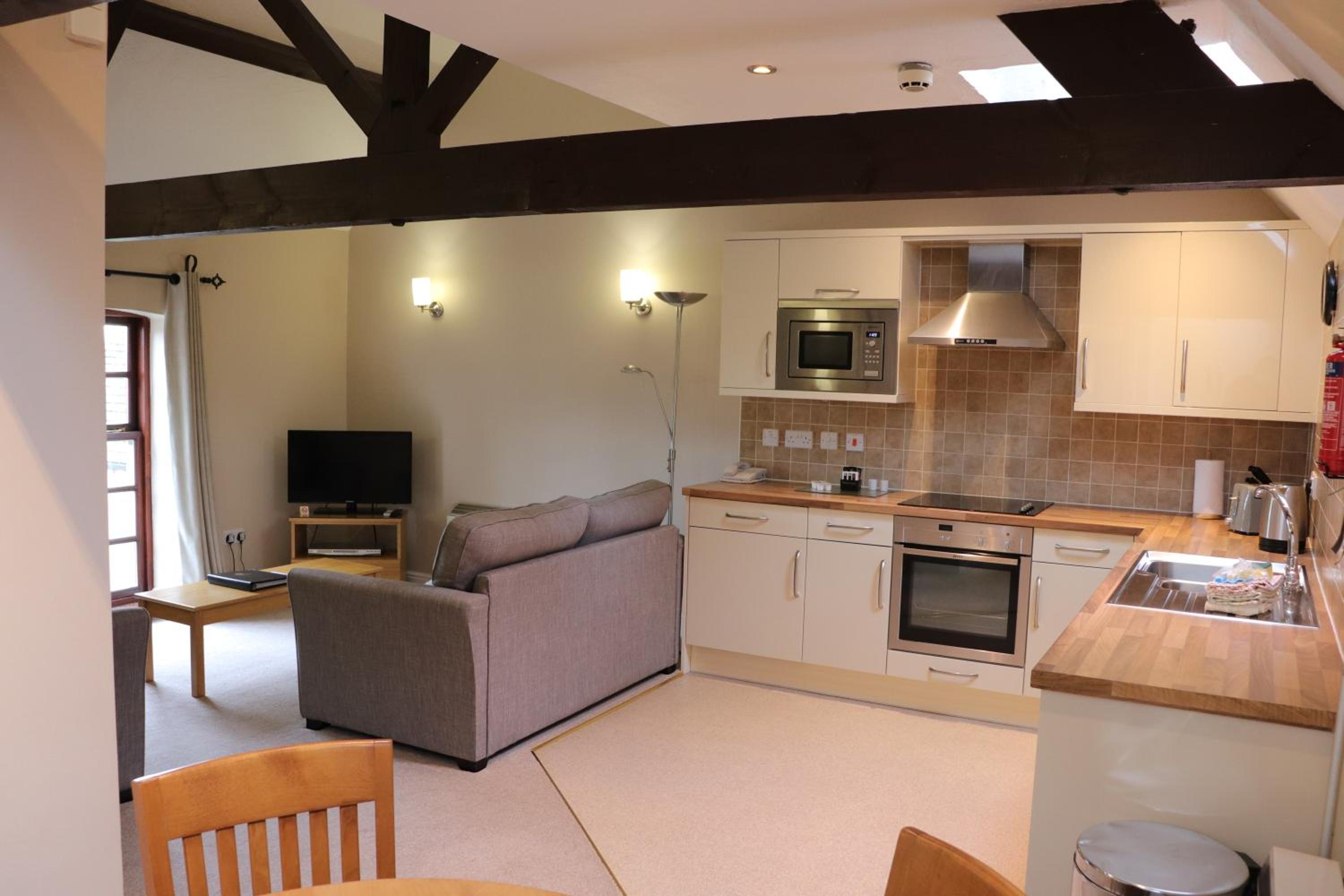 Stable Mews Two Bedroom Apartment photo 2