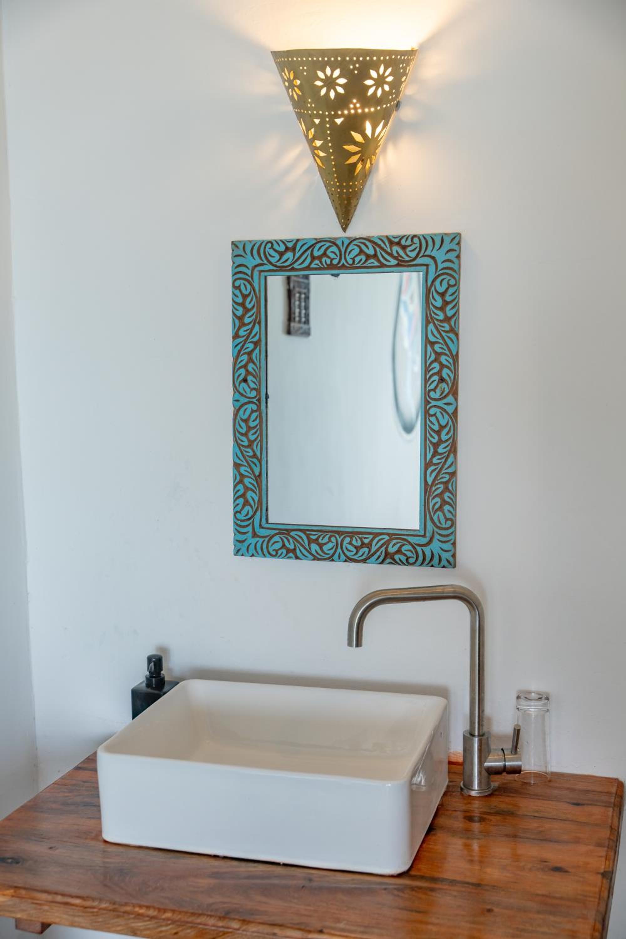 Deluxe Double Room with Balcony and Sea View - Photo 1