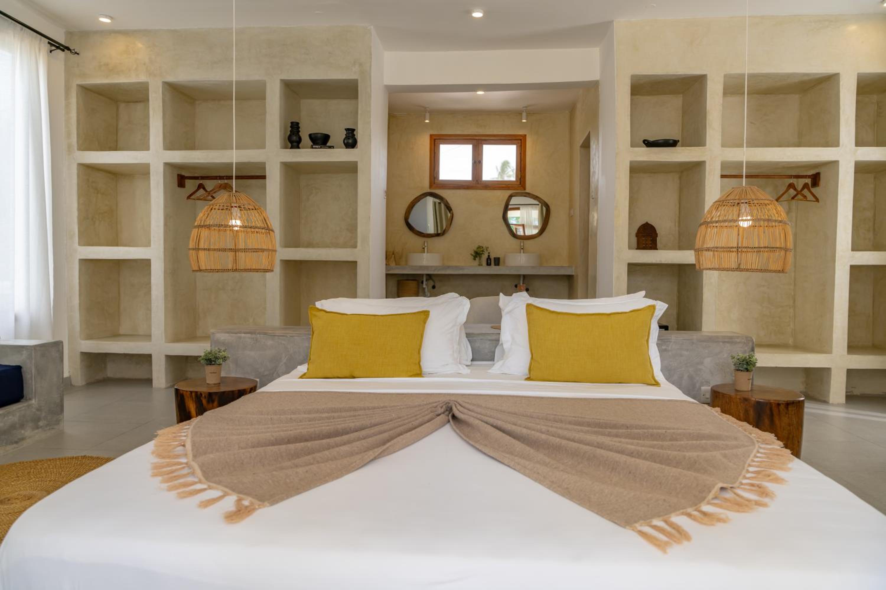Junior Suite with Private Pool - Photo 7