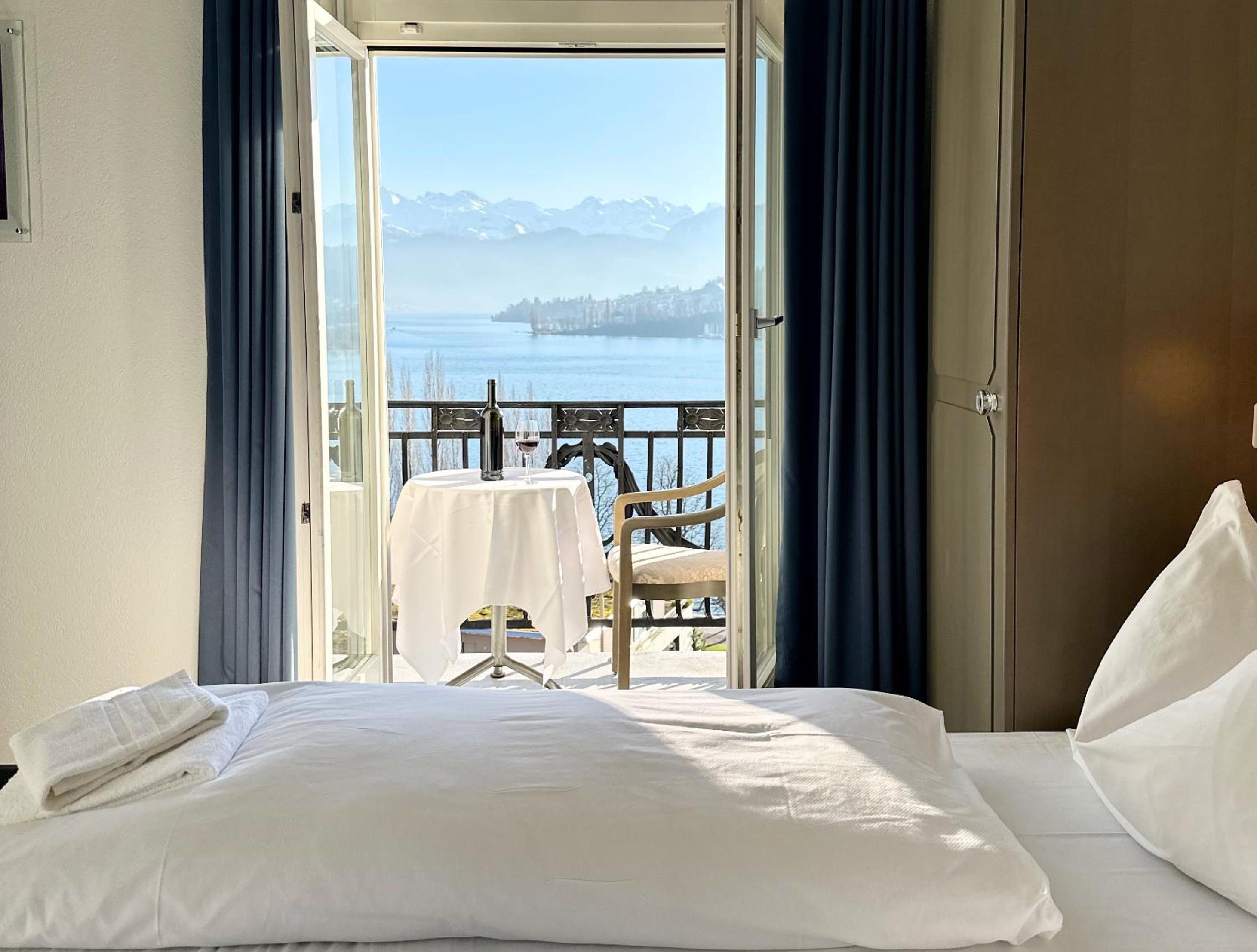Single Room with Lake View photo 3