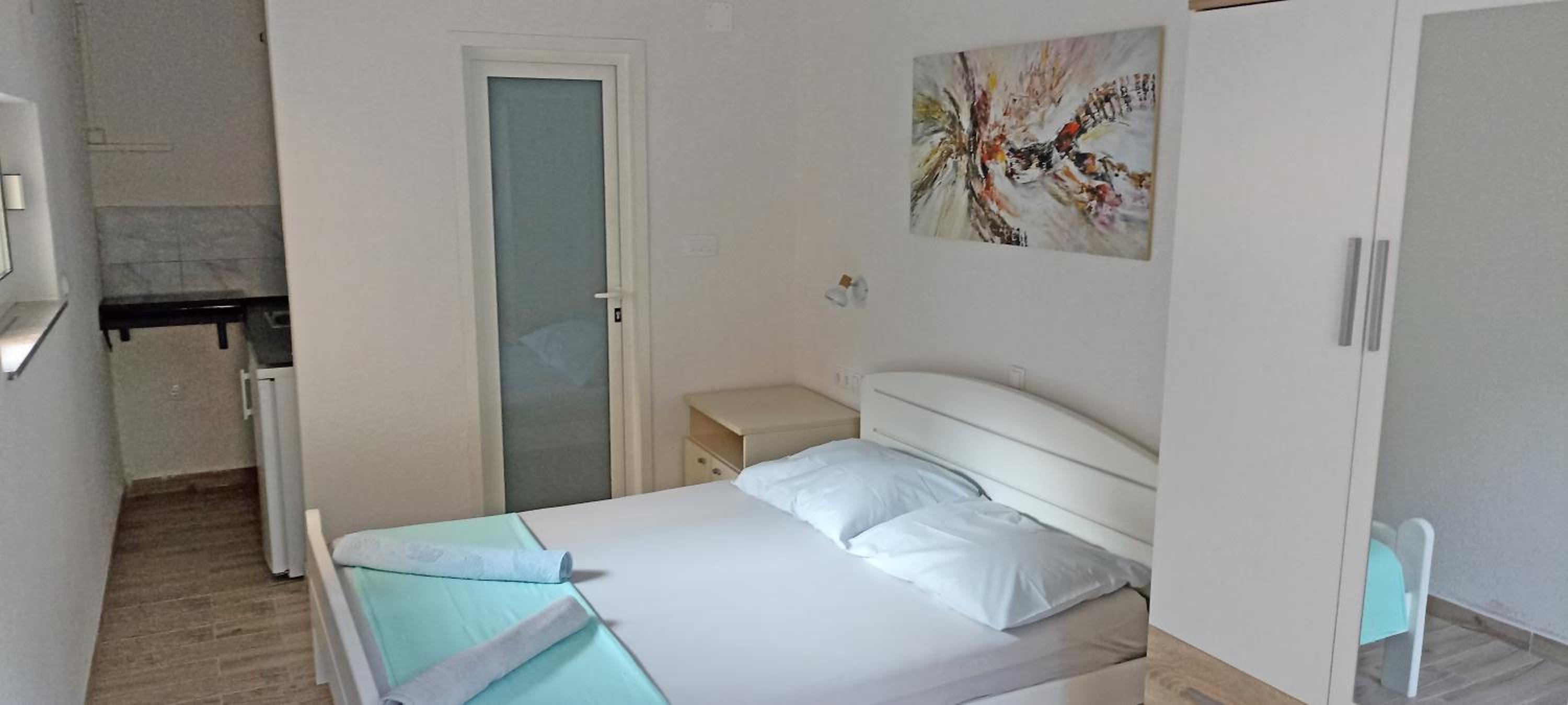 Apartment with Terrace photo 3