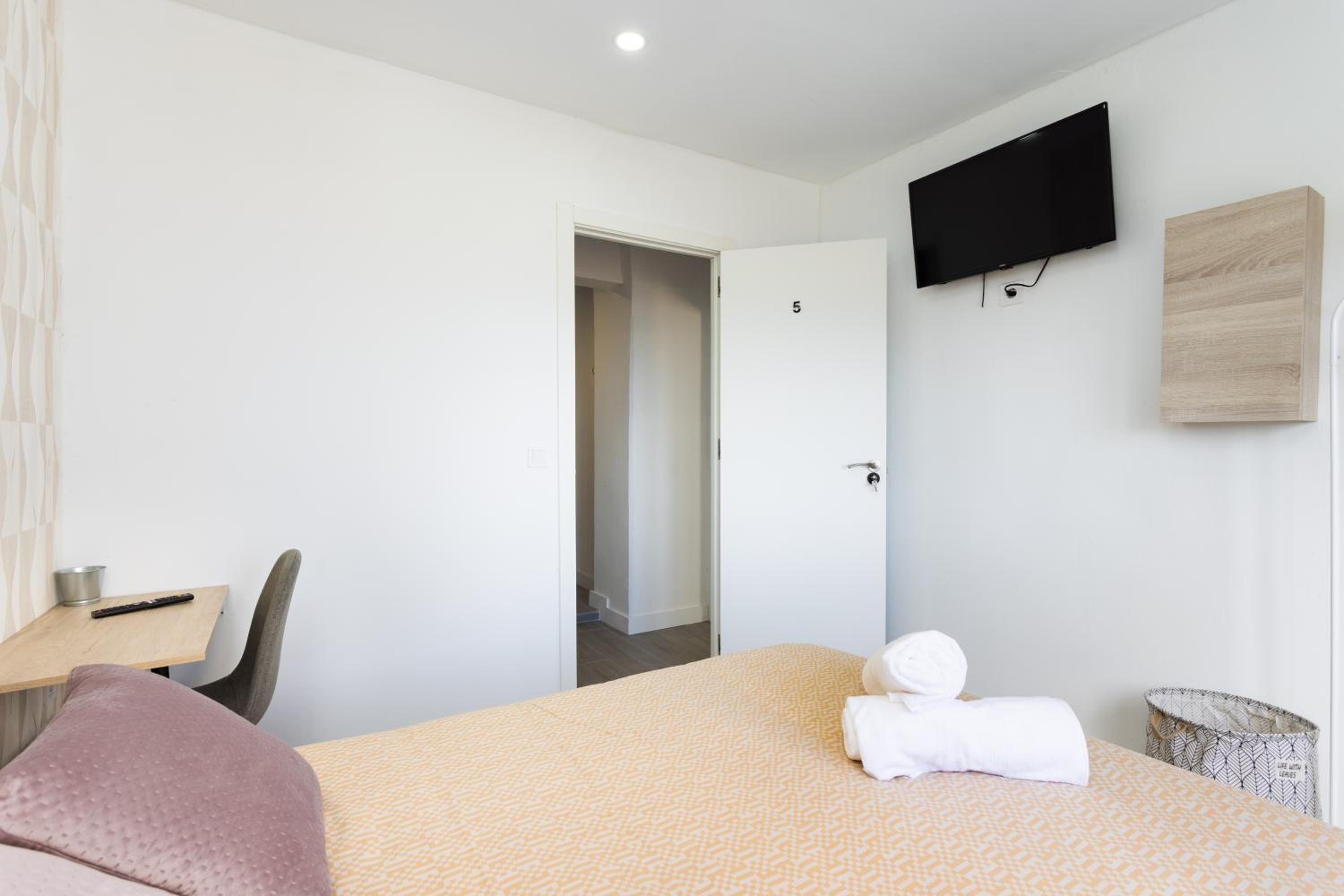 Habitación Doble Deluxe con Vista Lateral al Mar