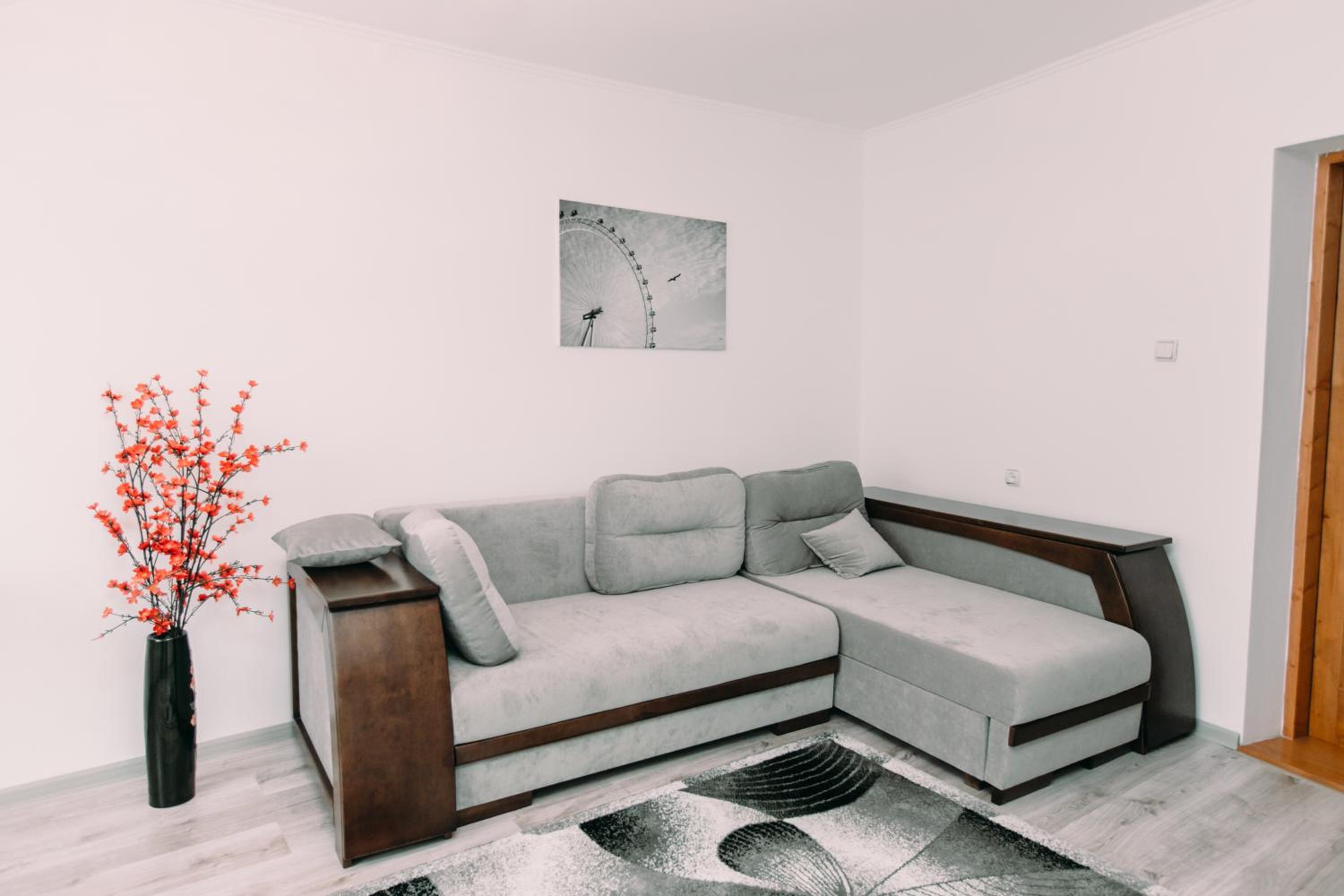 Large Double Room photo 1