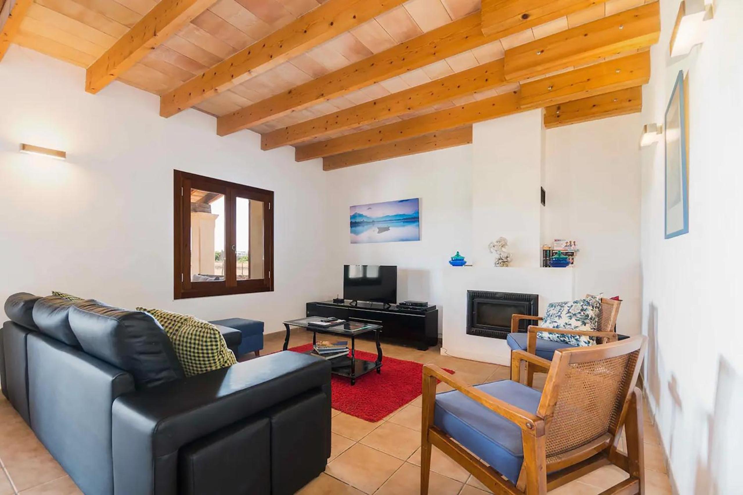 Three-Bedroom Villa photo 2