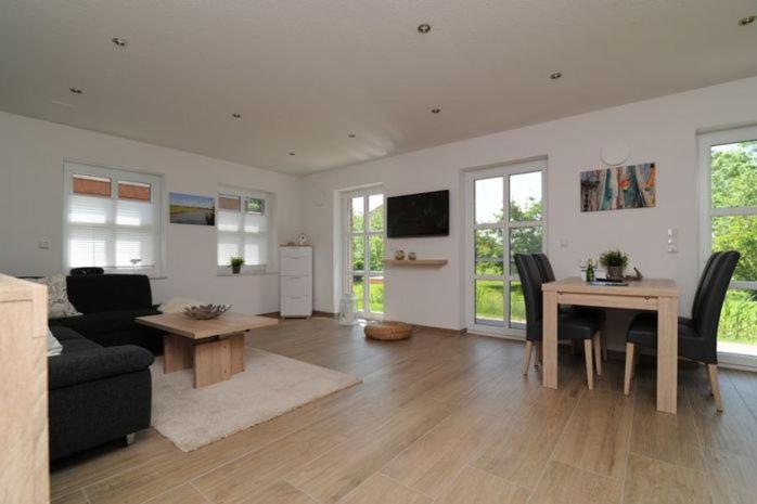 Apartment with Terrace photo 1