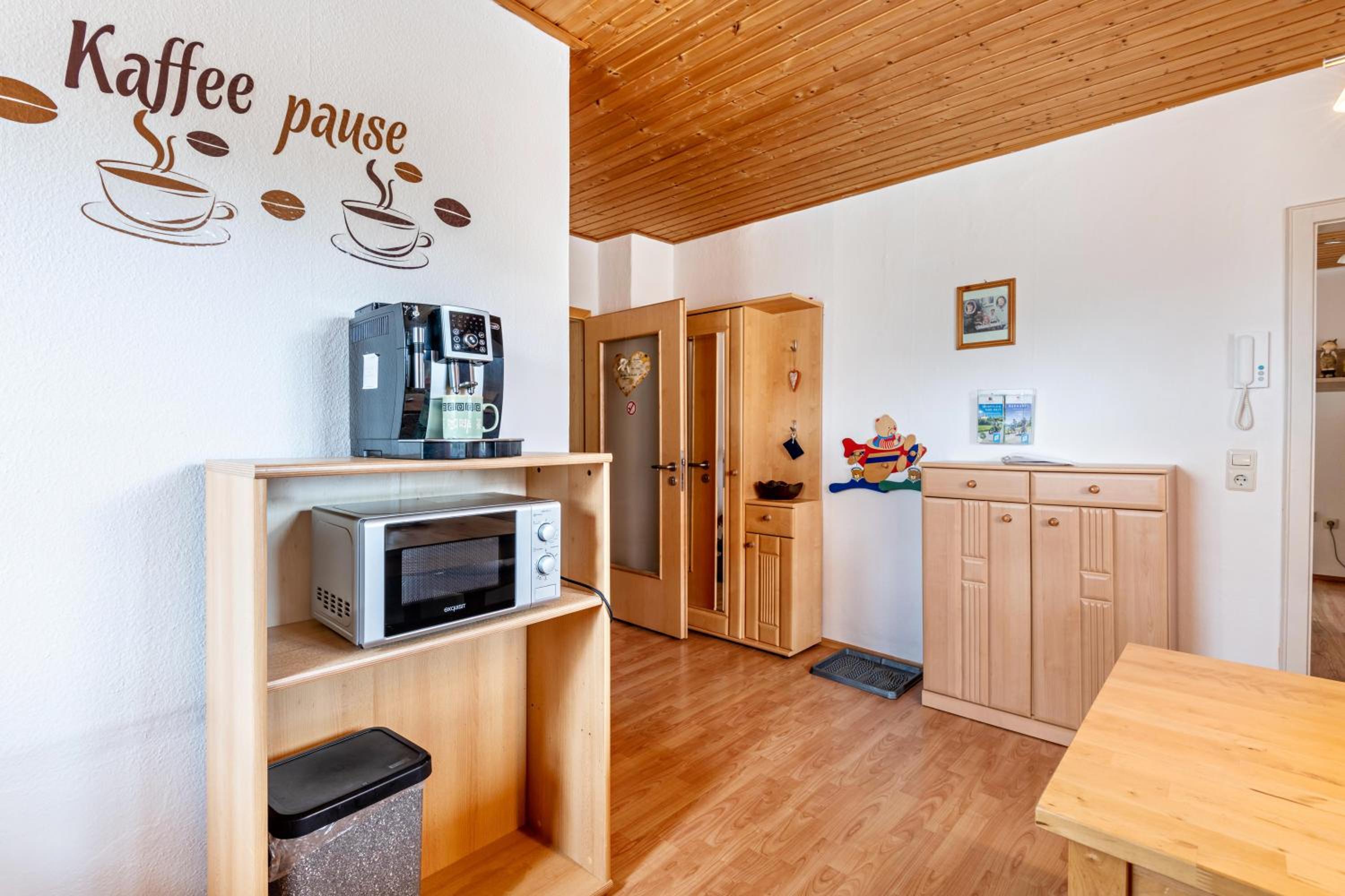 One-Bedroom Apartment with Garden View photo 3