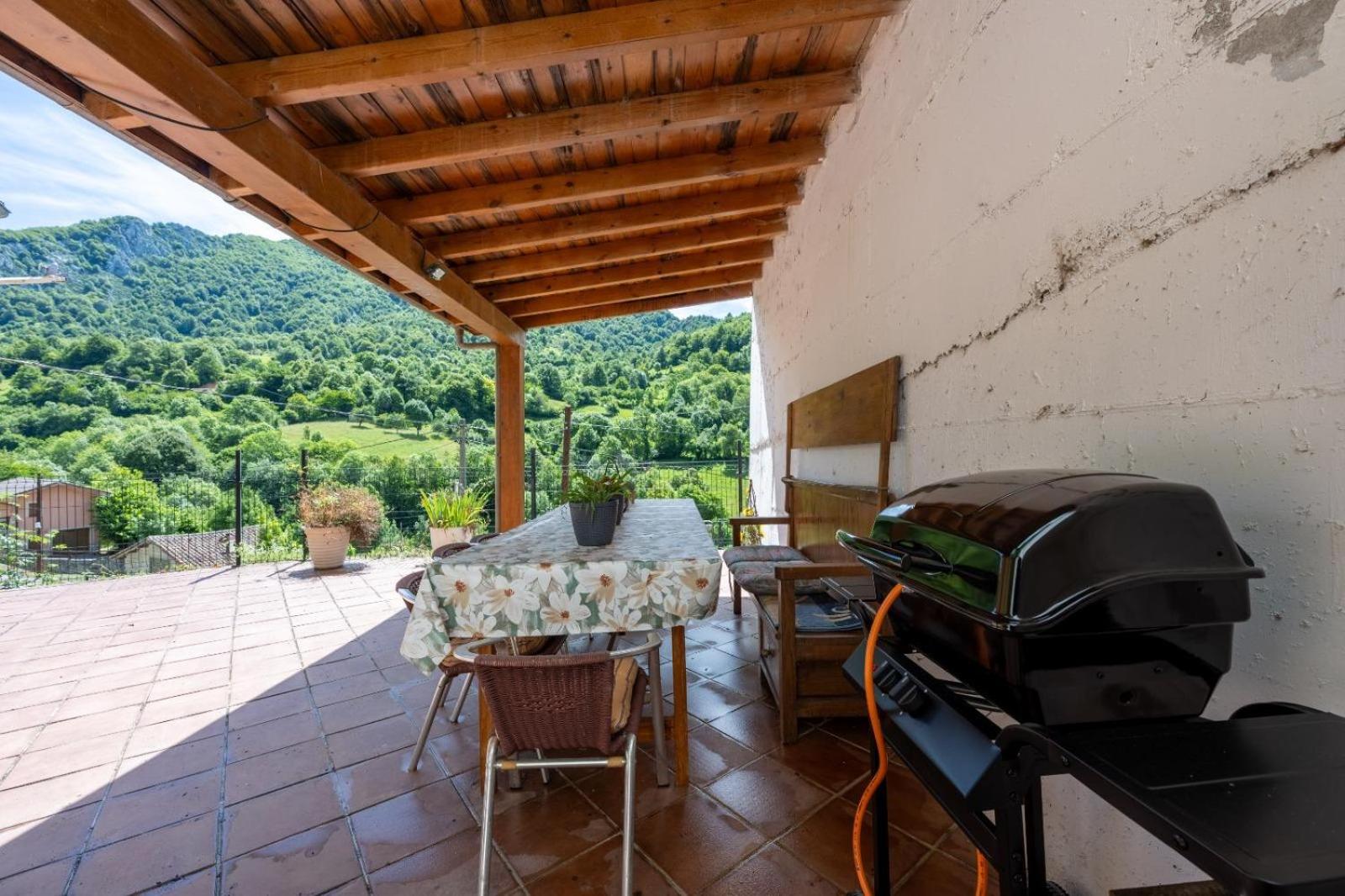 Three-Bedroom Chalet photo 3