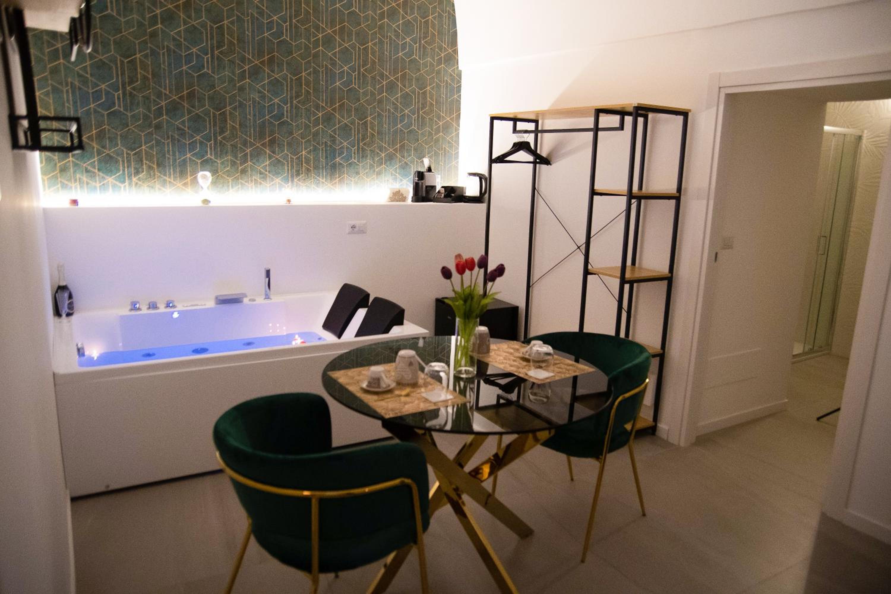 Double Room with Spa Bath photo 1