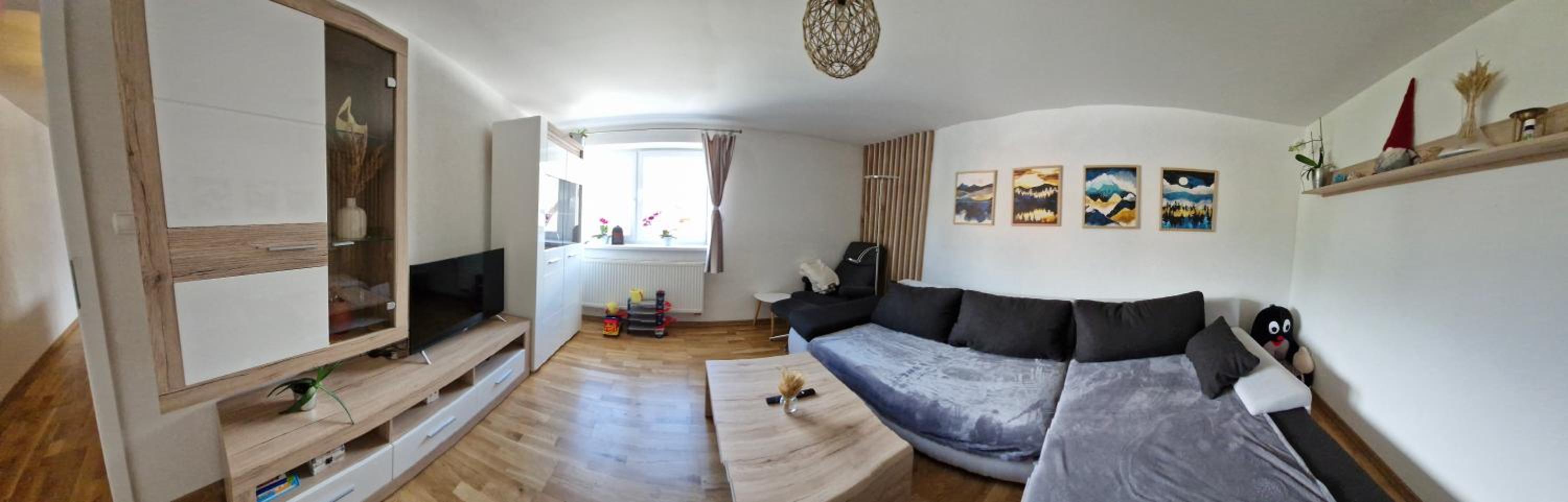 One-Bedroom Apartment photo 1