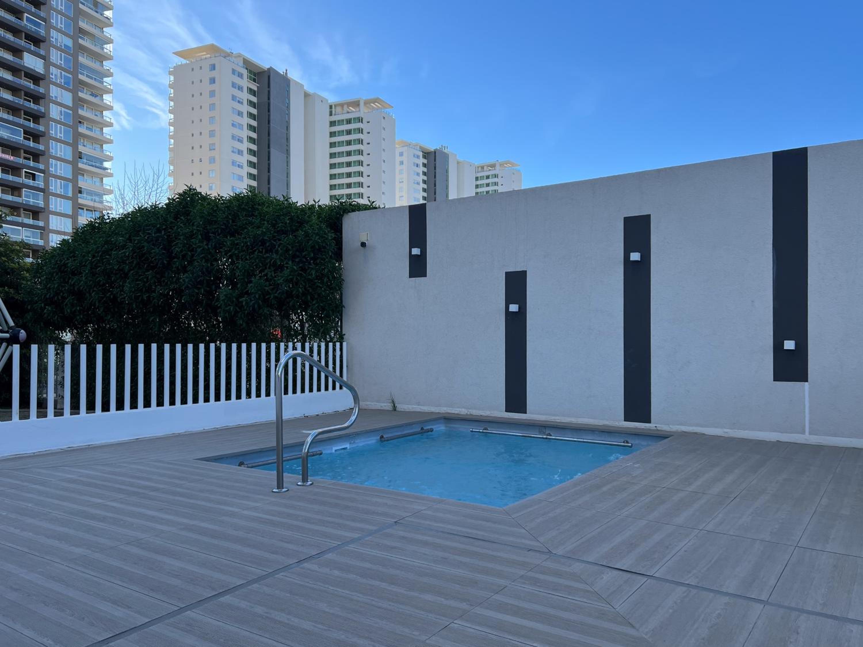 Apartment With City View photo 2