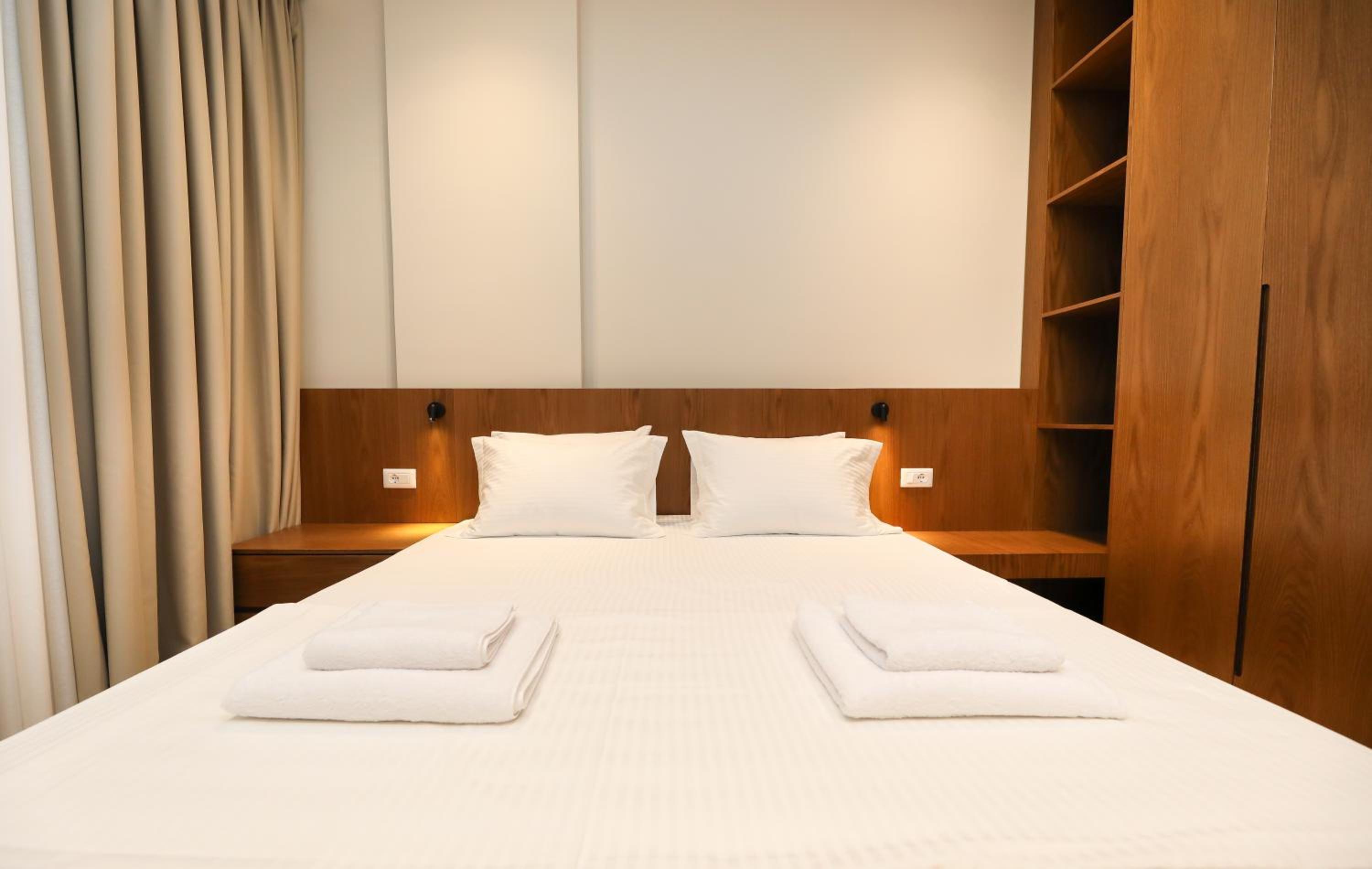 Two-Bedroom Apartment With Balcony And Sea View